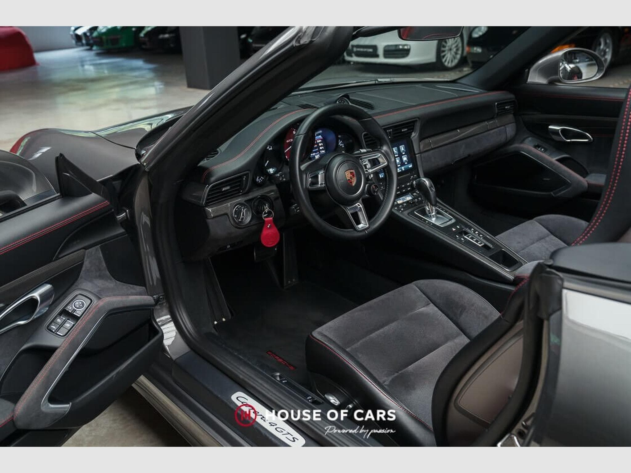 Porsche 911 991.2 CARRERA 4 GTS CABRIOLET PDK AGATE GREY - PPF (2017) - Photo 11