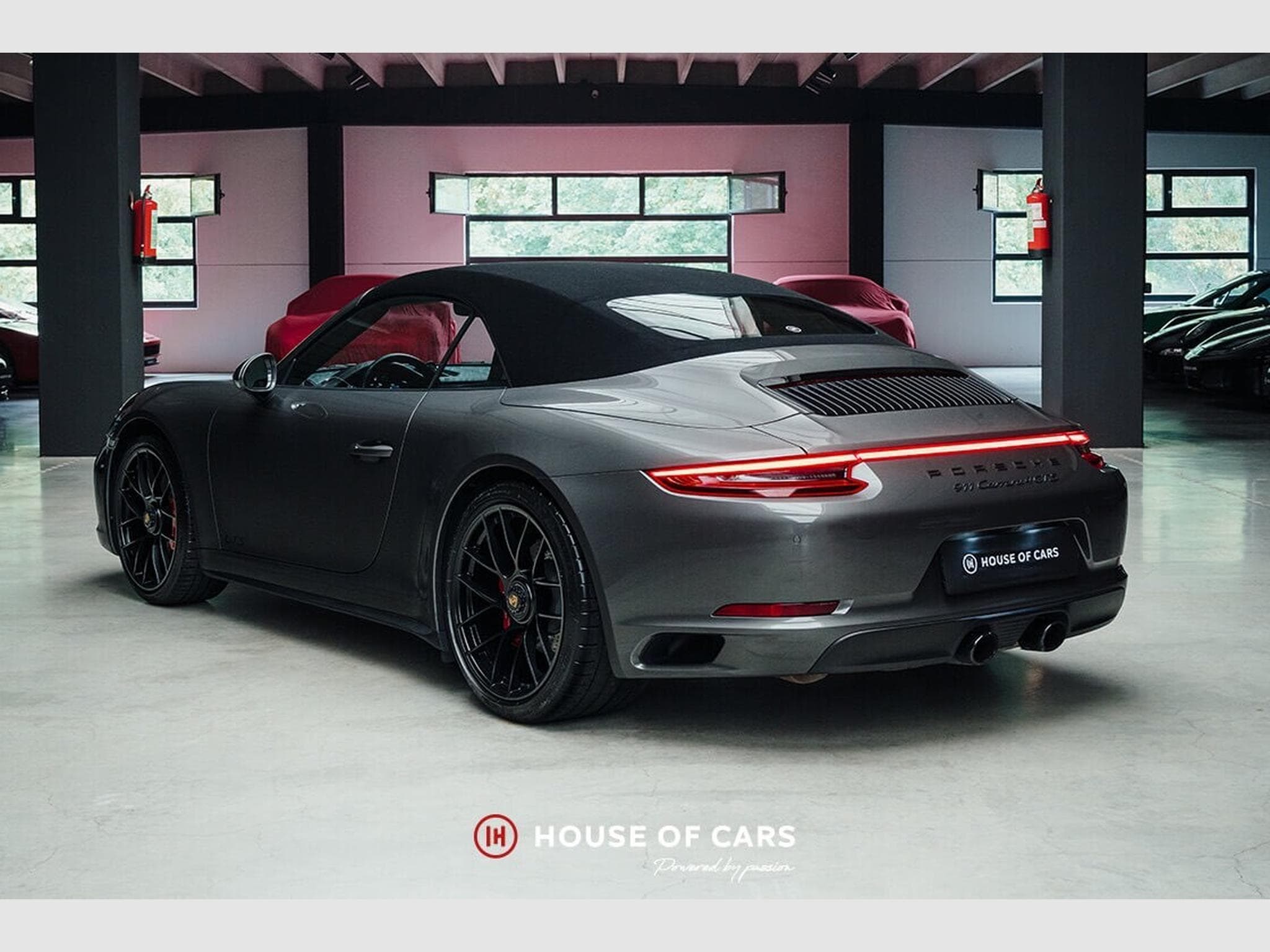 Porsche 991 .2 CARRERA 4 GTS CABRIOLET PDK AGATE GREY - PPF (2017) - Photo 9