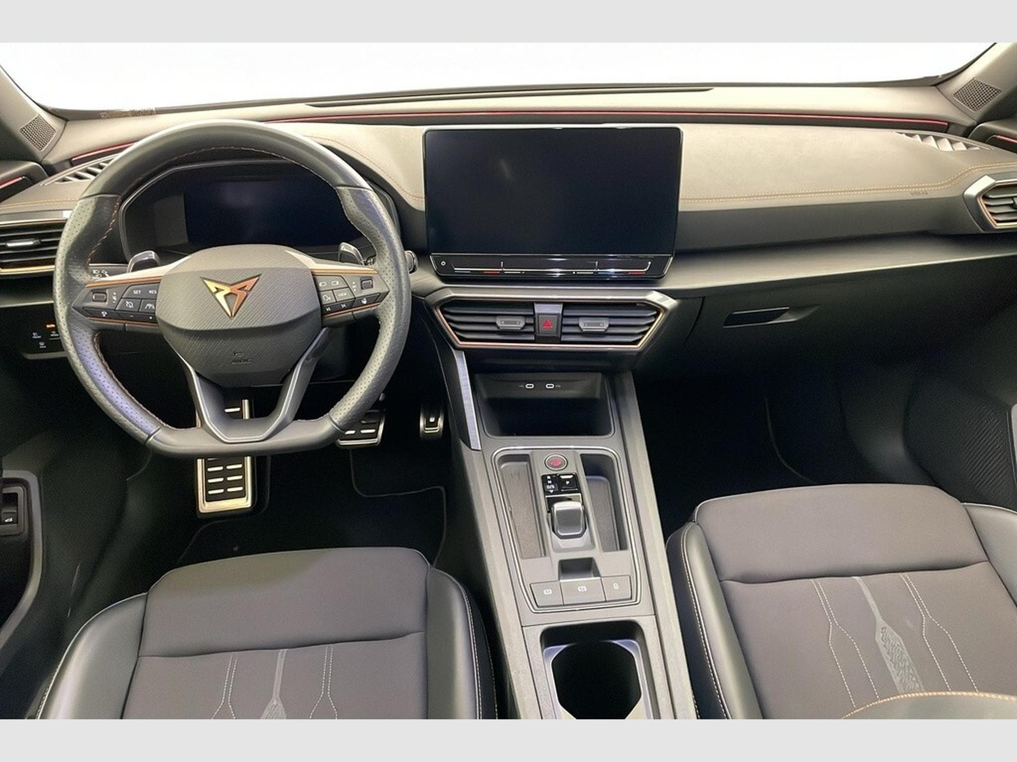 Cupra Formentor 1.4 E-HYBRID 245 CH DSG6 VZ (2024) - Foto 4