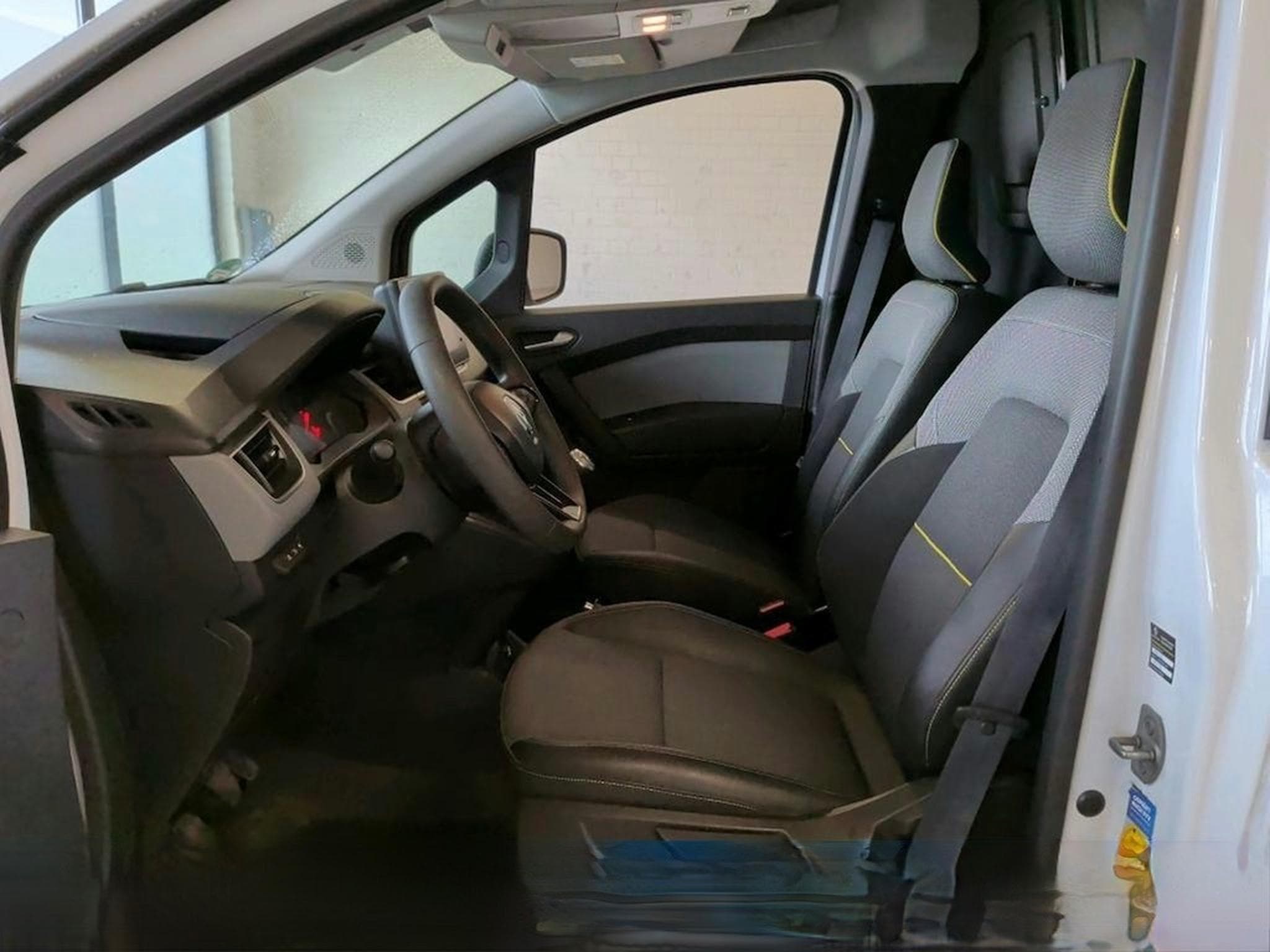 Renault Kangoo Rapid Blue 1,5 dCi 95 (2022) - Photo 9