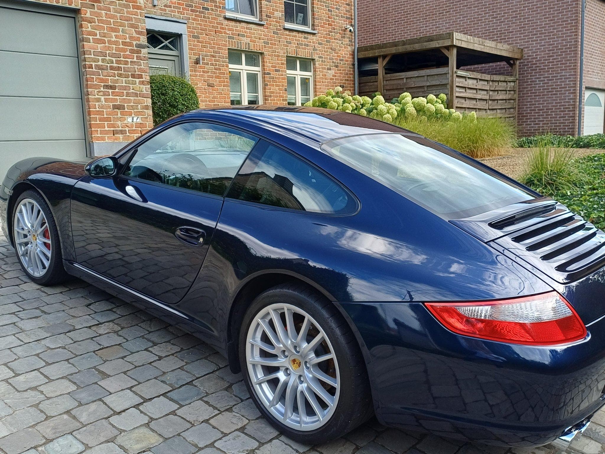 Porsche 911 997 Carrera 2 (2006) - Photo 2