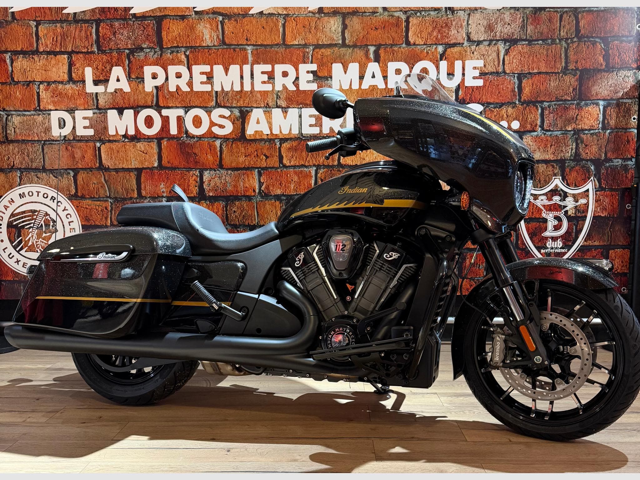 Indian Chieftain DARK HORSE 112 POWERPLUS (2026) - Photo 1