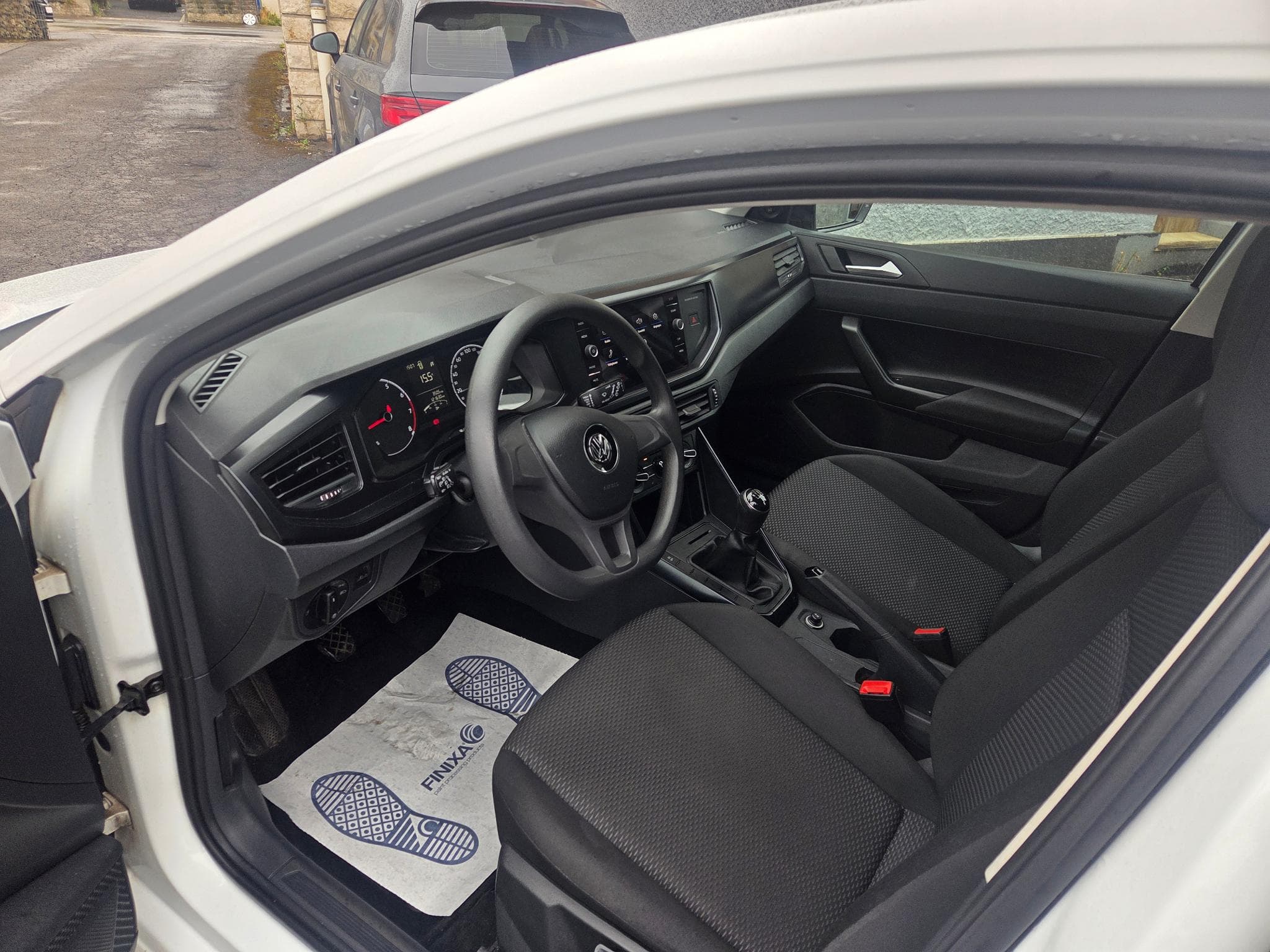 VW Polo 1.0 COMFORTLINE 80 CV (2020) - Foto 11