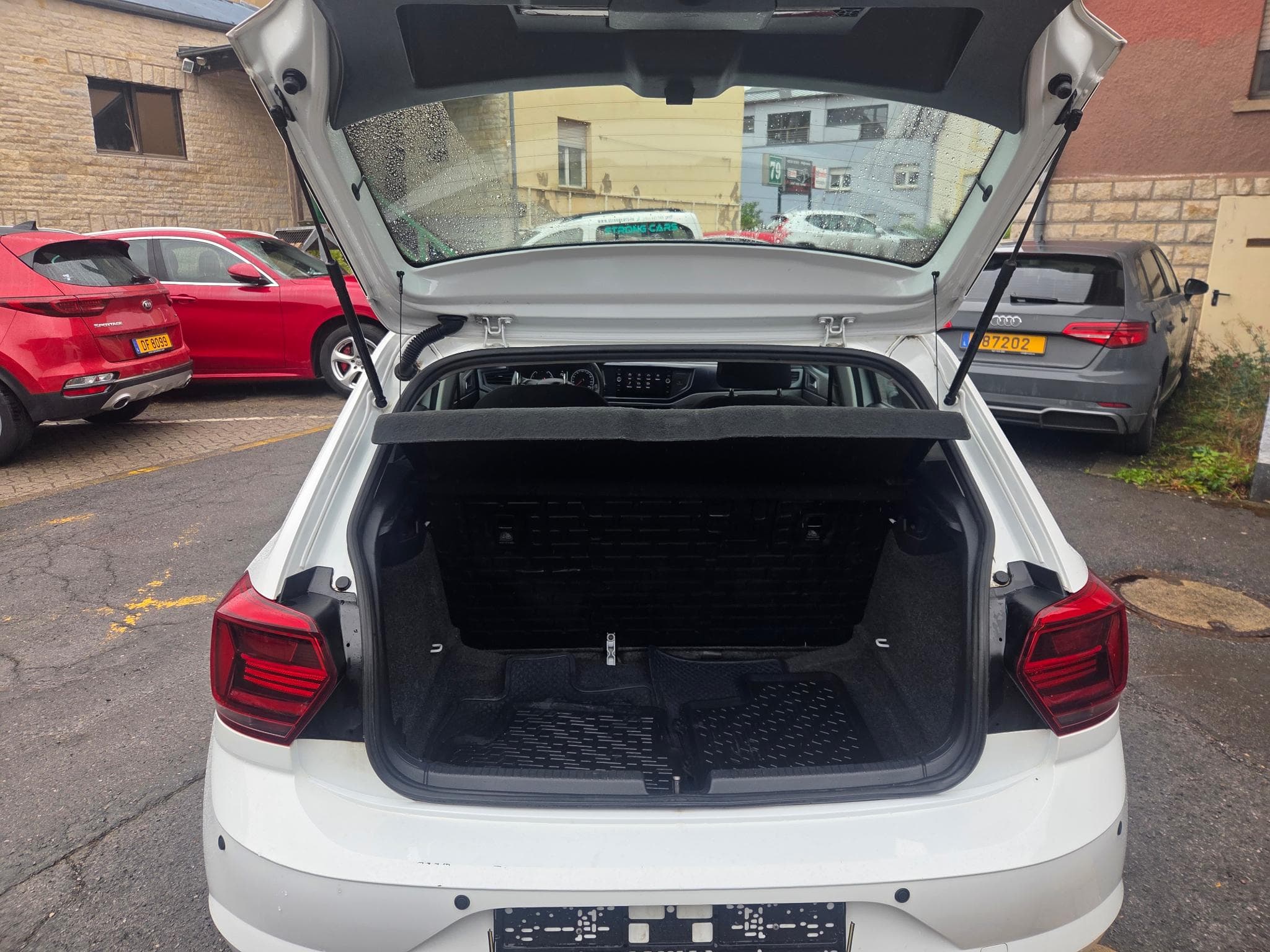 VW Polo 1.0 COMFORTLINE 80 CV (2020) - Foto 9
