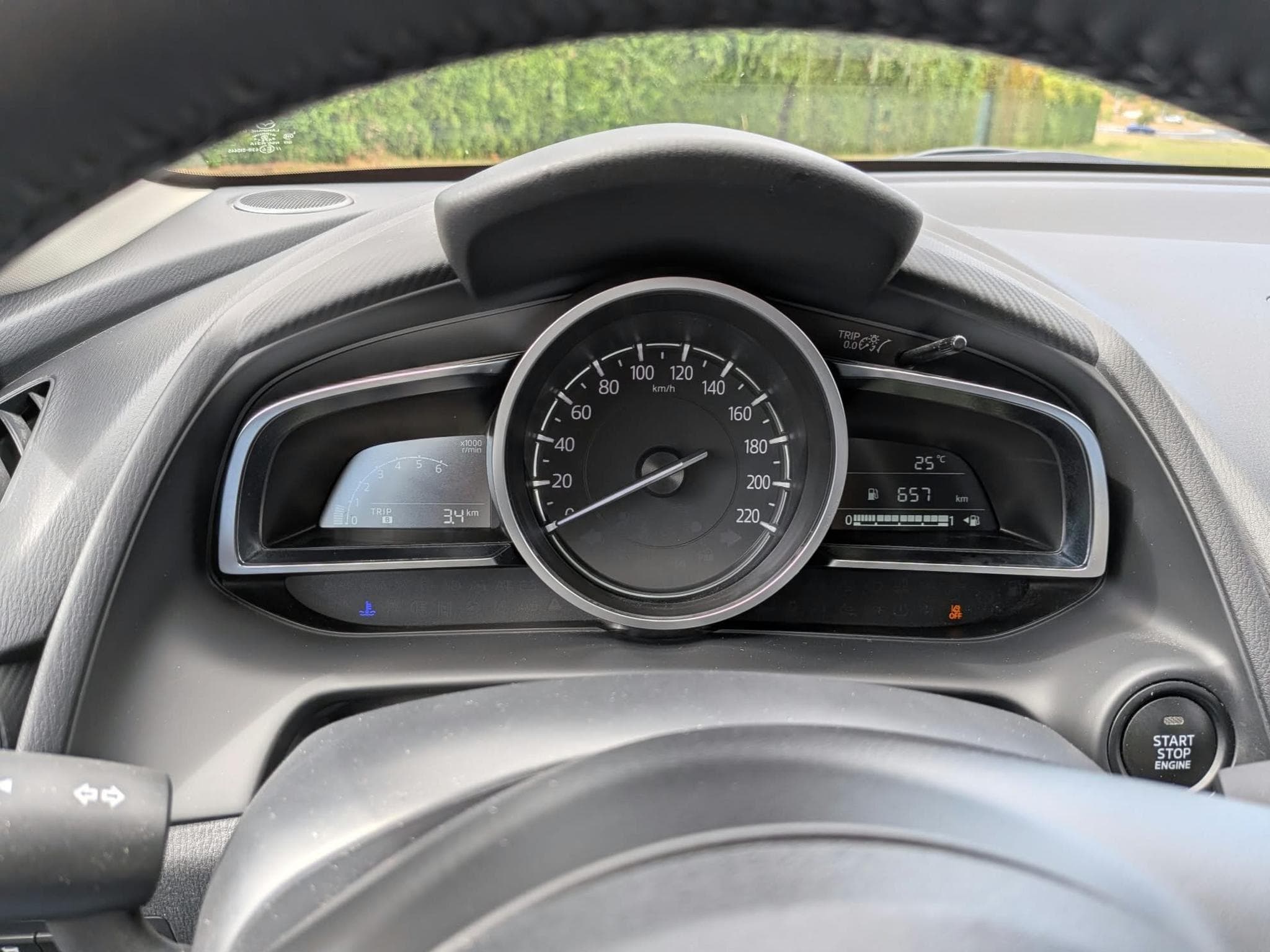Mazda 2 e-SKYACTIV (2023) - Photo 5