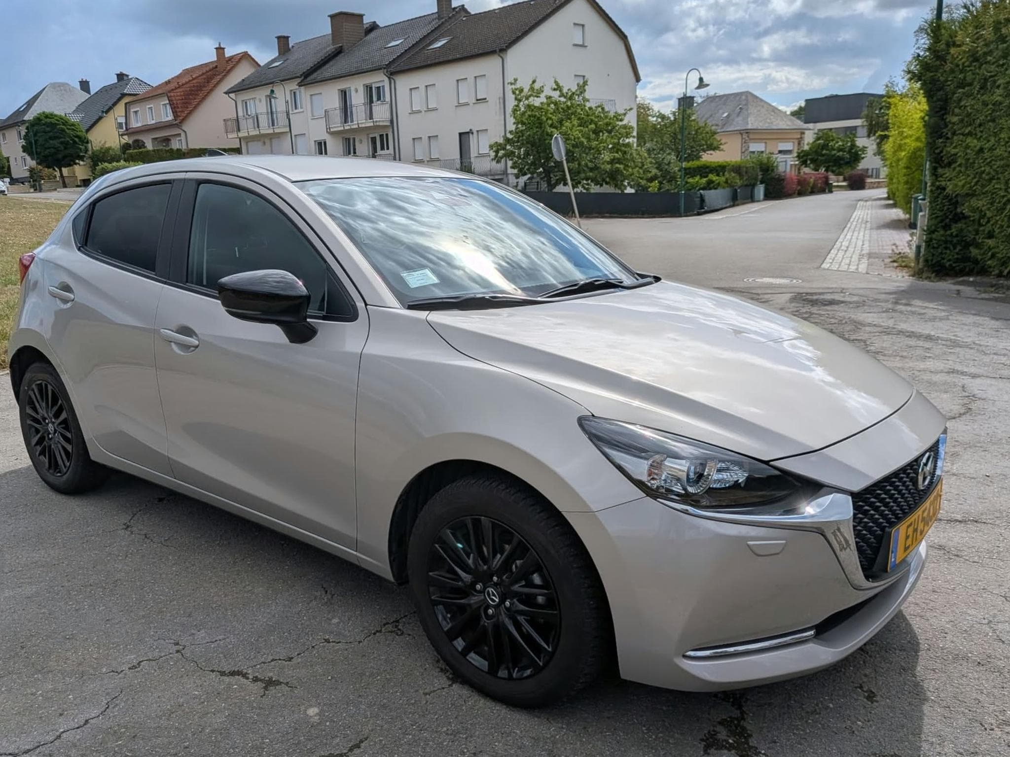 Mazda 2 e-SKYACTIV (2023) - Photo 8