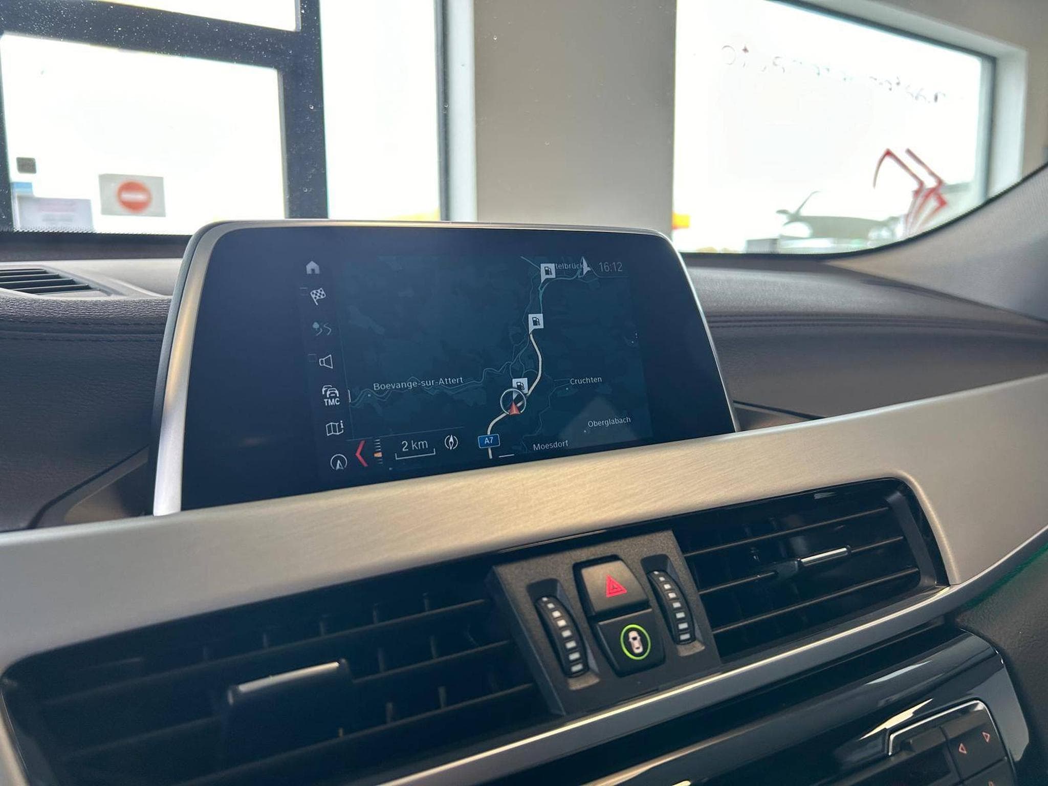 BMW X2 sDrive 18i (2018) - Foto 9