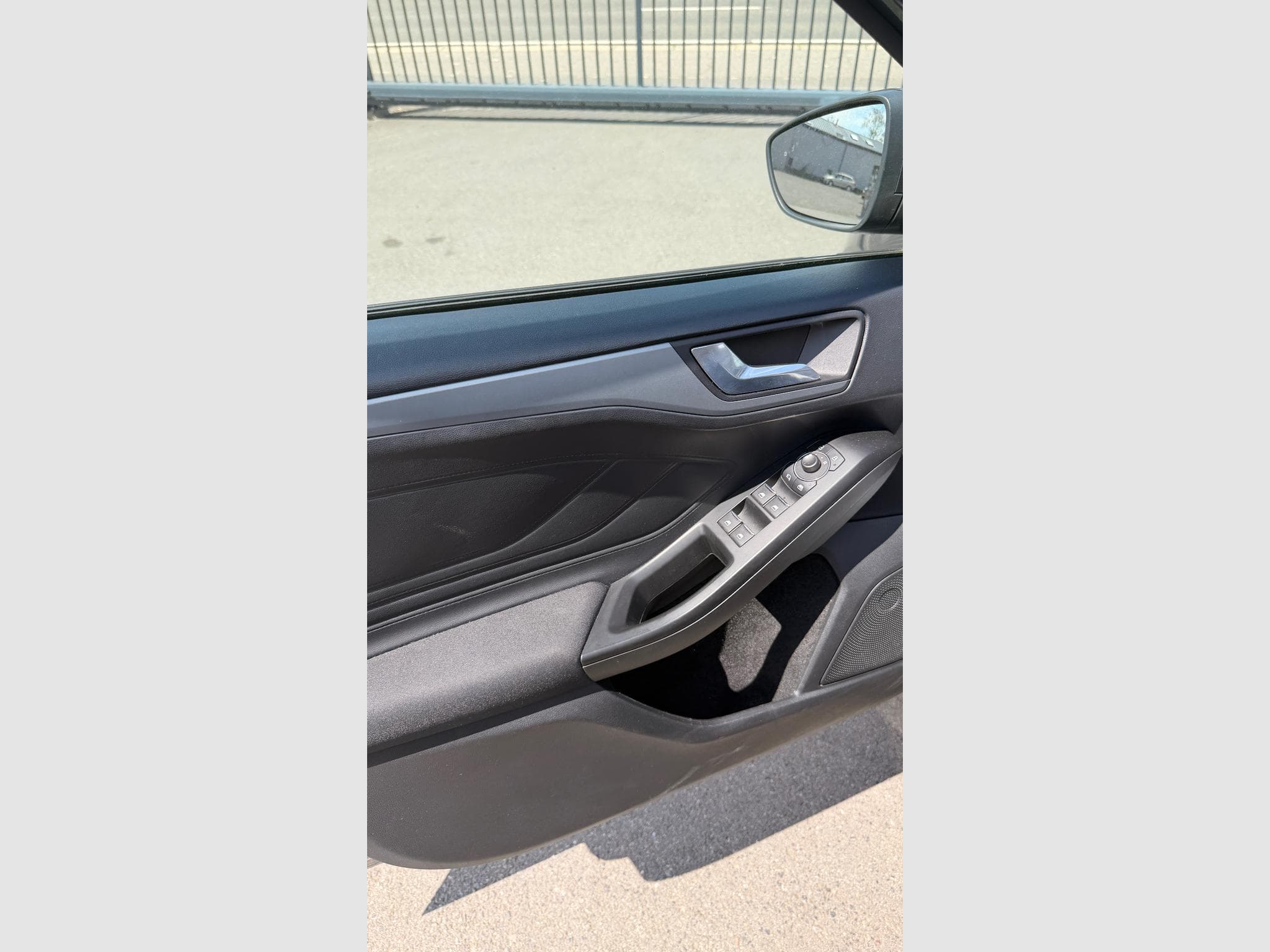 Ford Focus Clipper 1.5 EcoBlue Connected (2022) - Foto 4