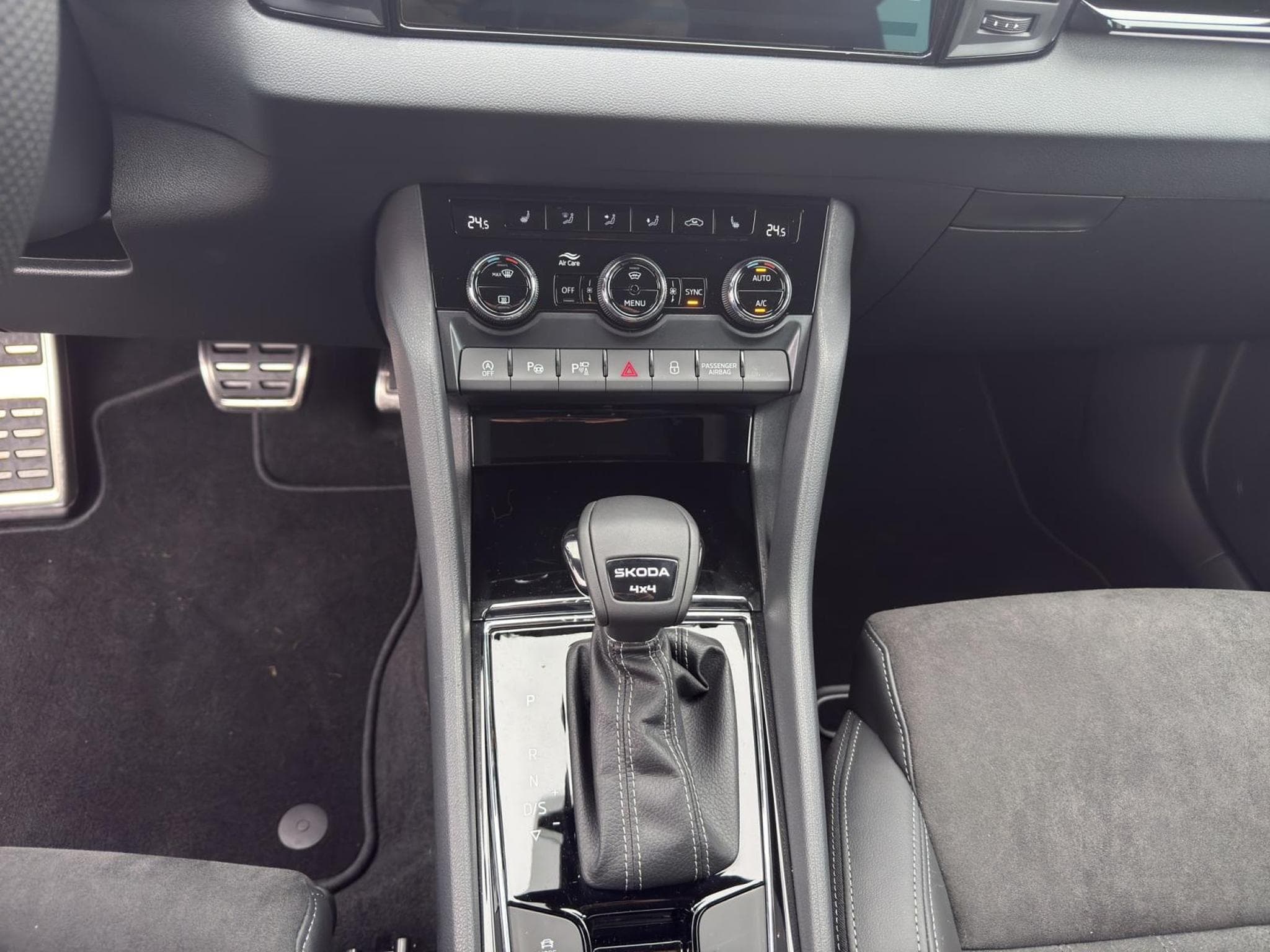 Skoda Karoq Sportline (2026) - Photo 11