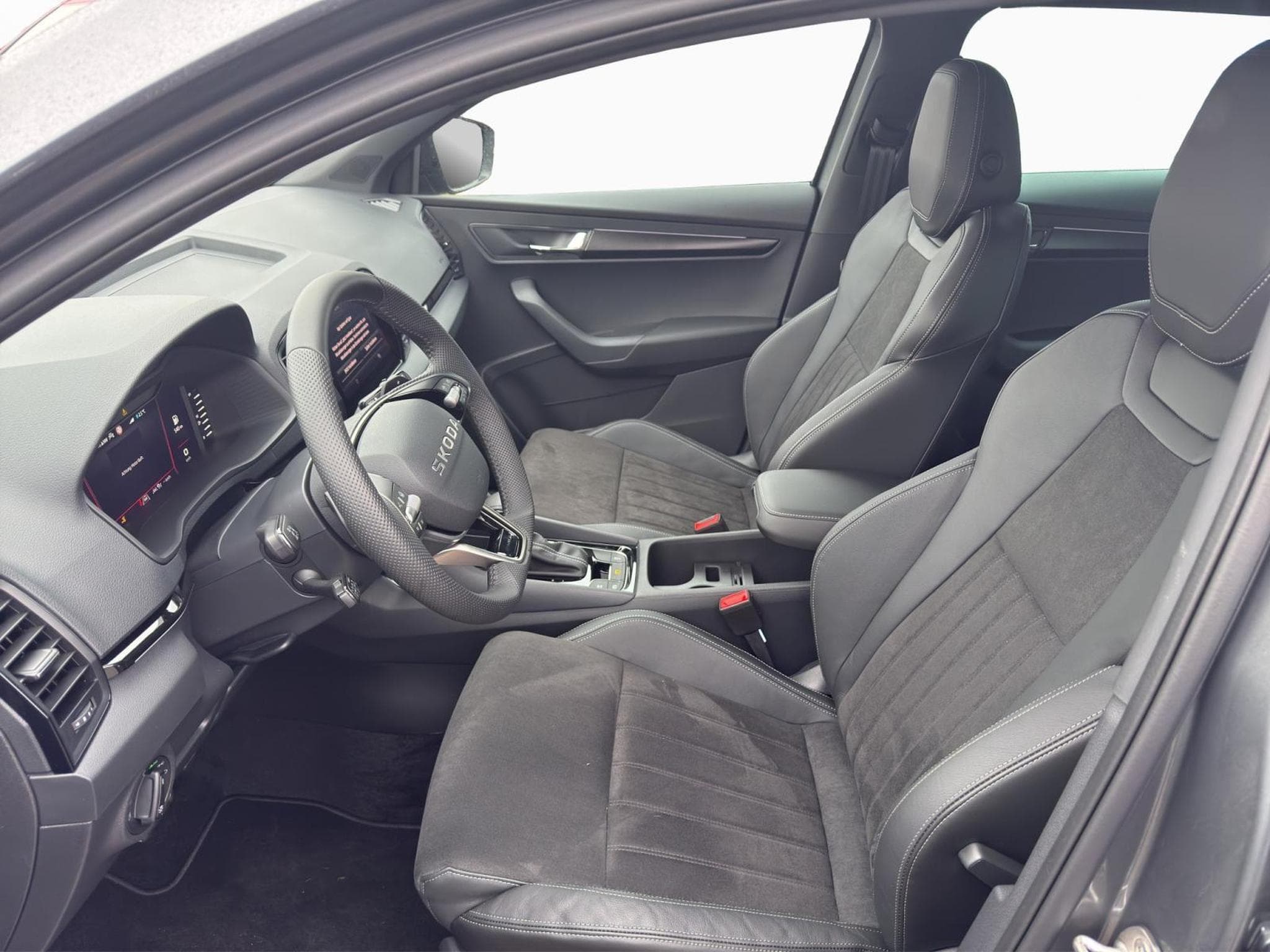 Skoda Karoq Sportline (2026) - Photo 15