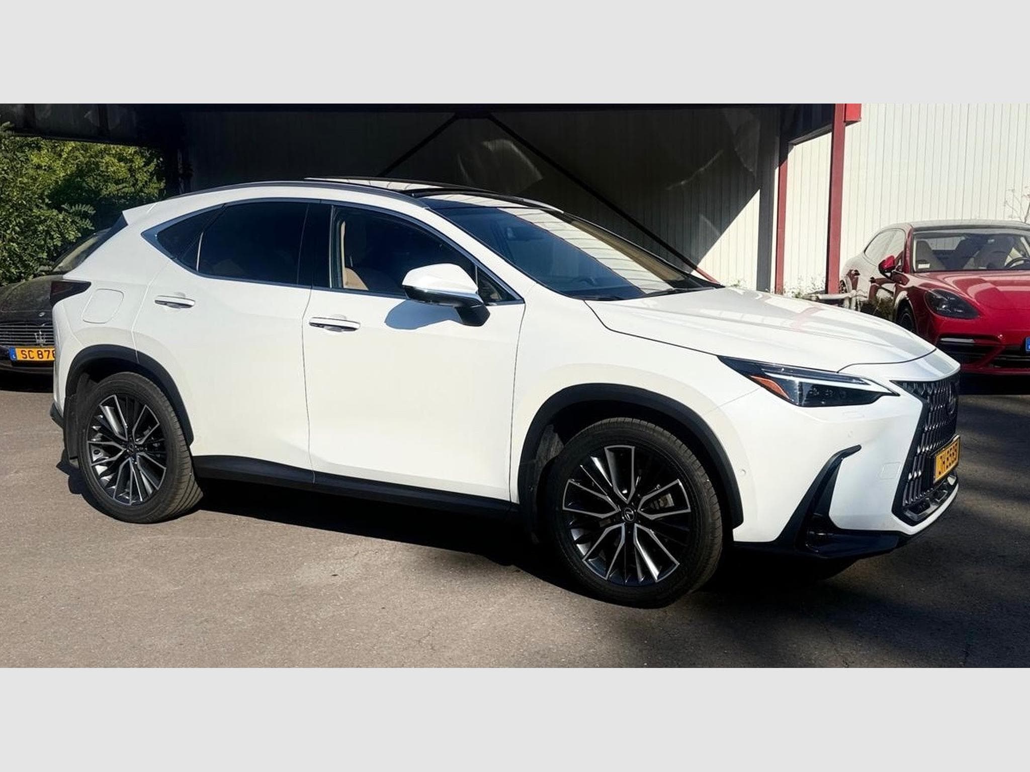 Lexus NX NX 450H+ PHEV 4WD Executive (2026) - Photo 2