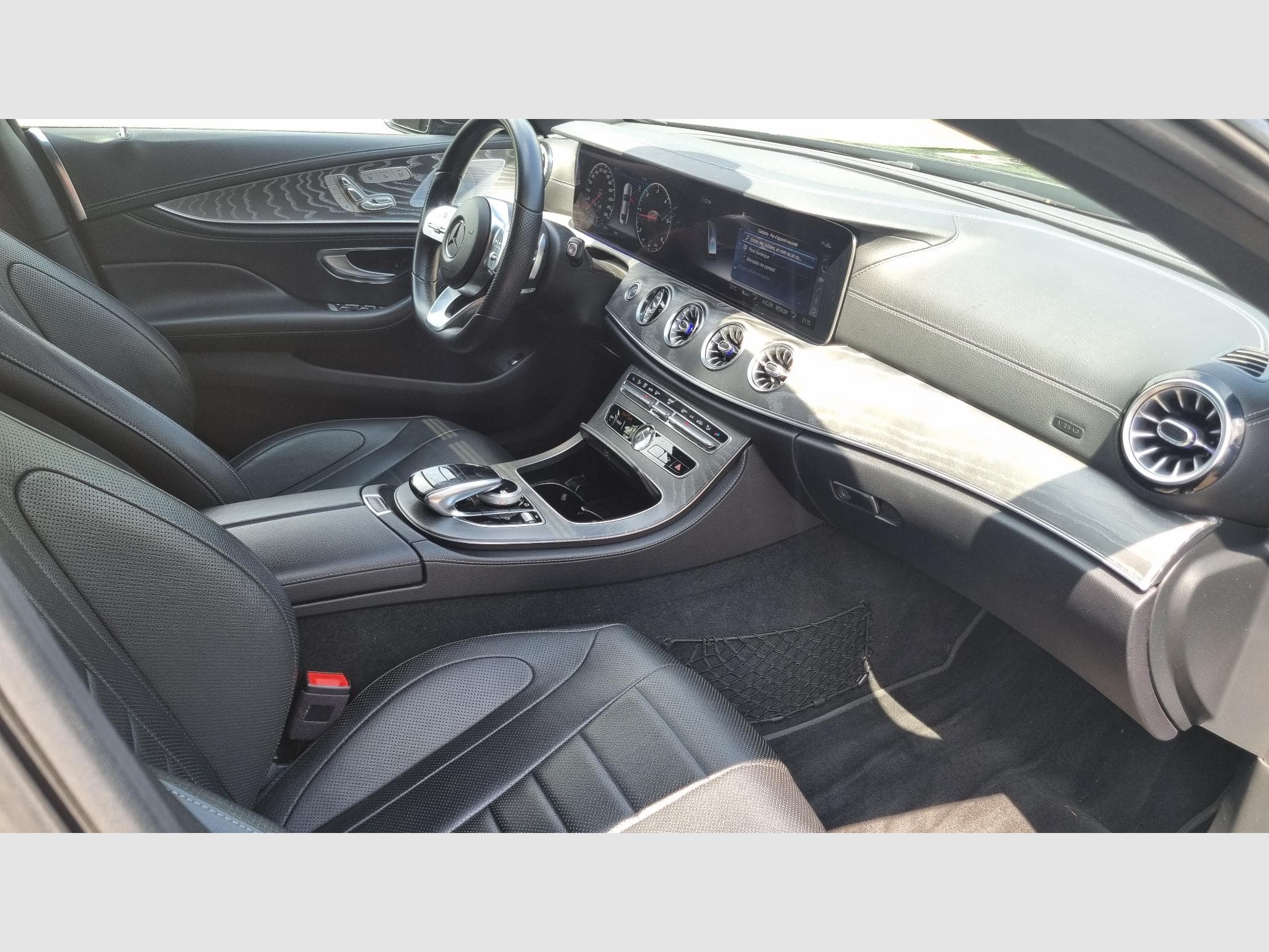 Mercedes CLS 300 300 d Coupé AMG Line + (2021) - Photo 4