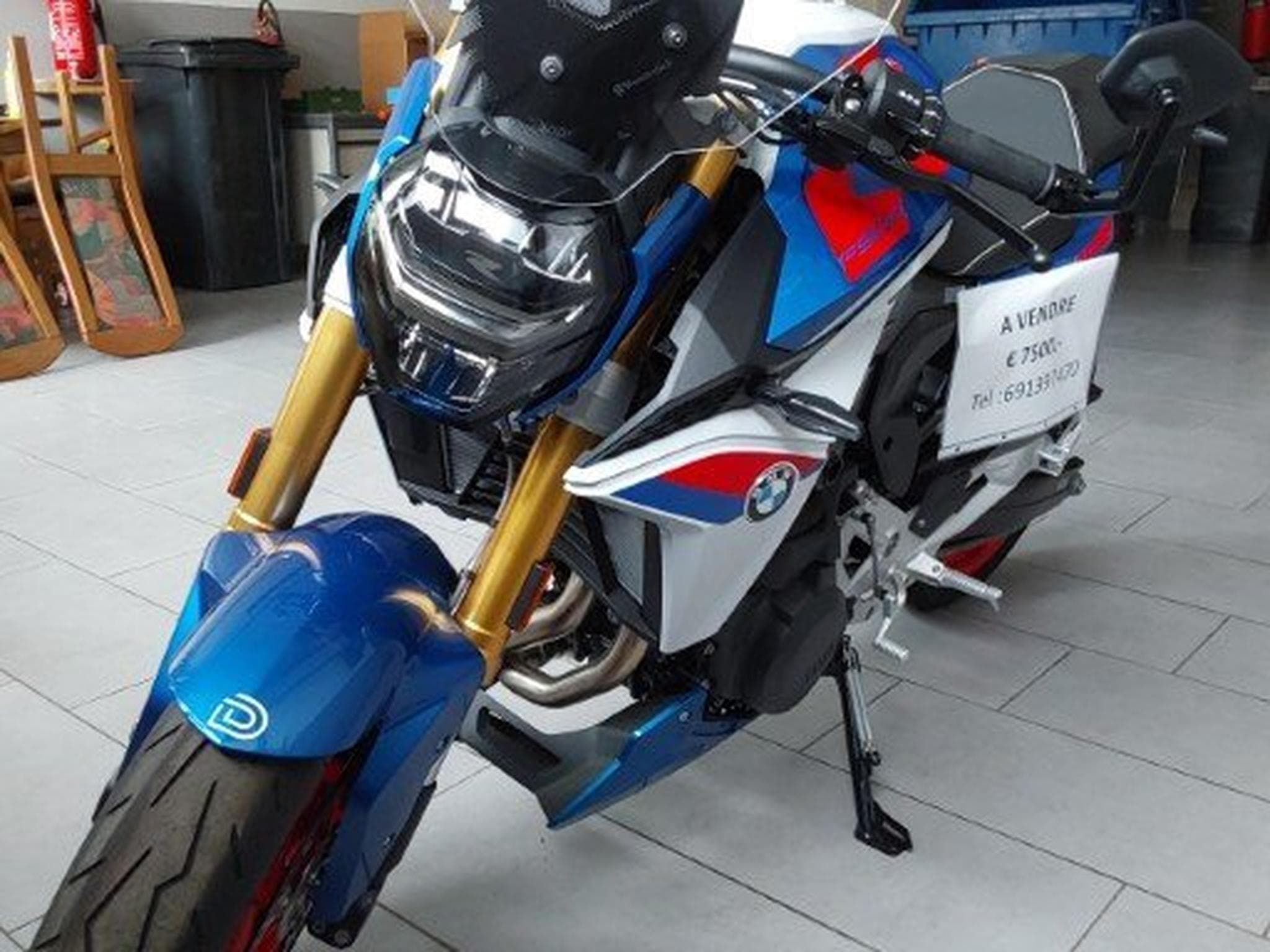 BMW F F-900-R (2026) - Photo 3