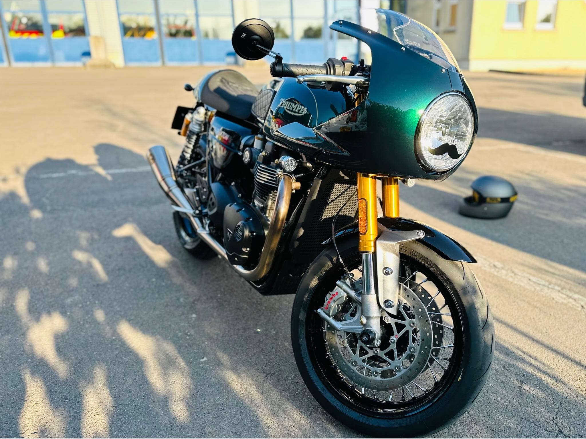 Triumph Thruxton RS Final Edition (2024) - Photo 3
