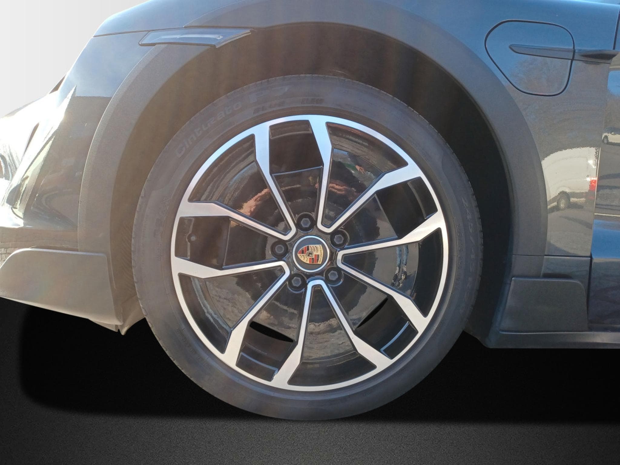 Porsche Taycan 4 Cross Turismo (2021) - Photo 6