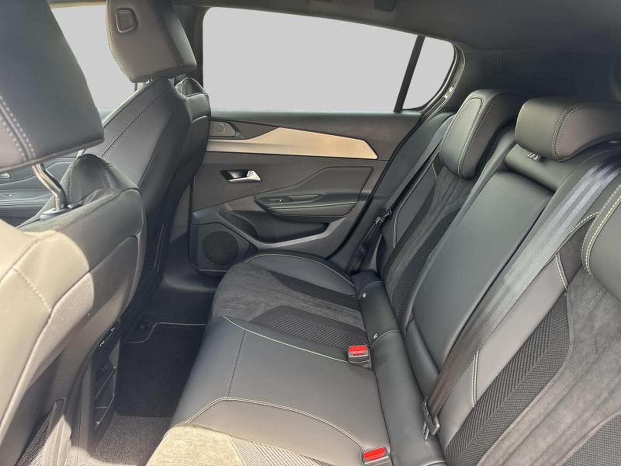 Peugeot 308 III & e- (2026) - Foto 12
