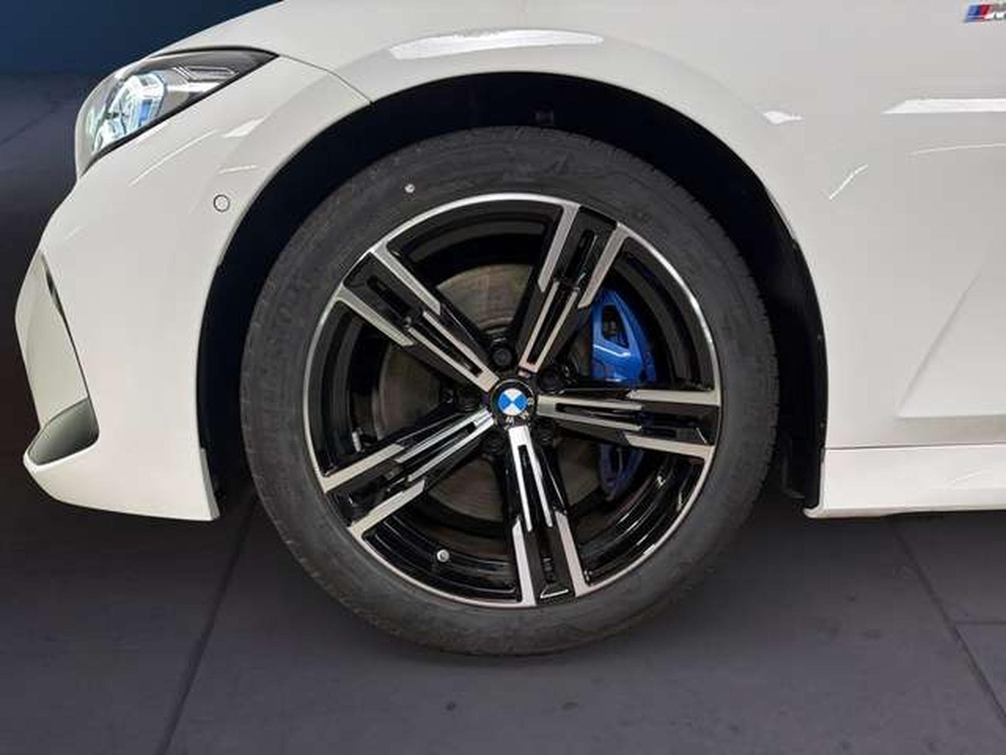 BMW 320 d xDrive Head-Up HiFi DAB LED (2025) - Photo 8