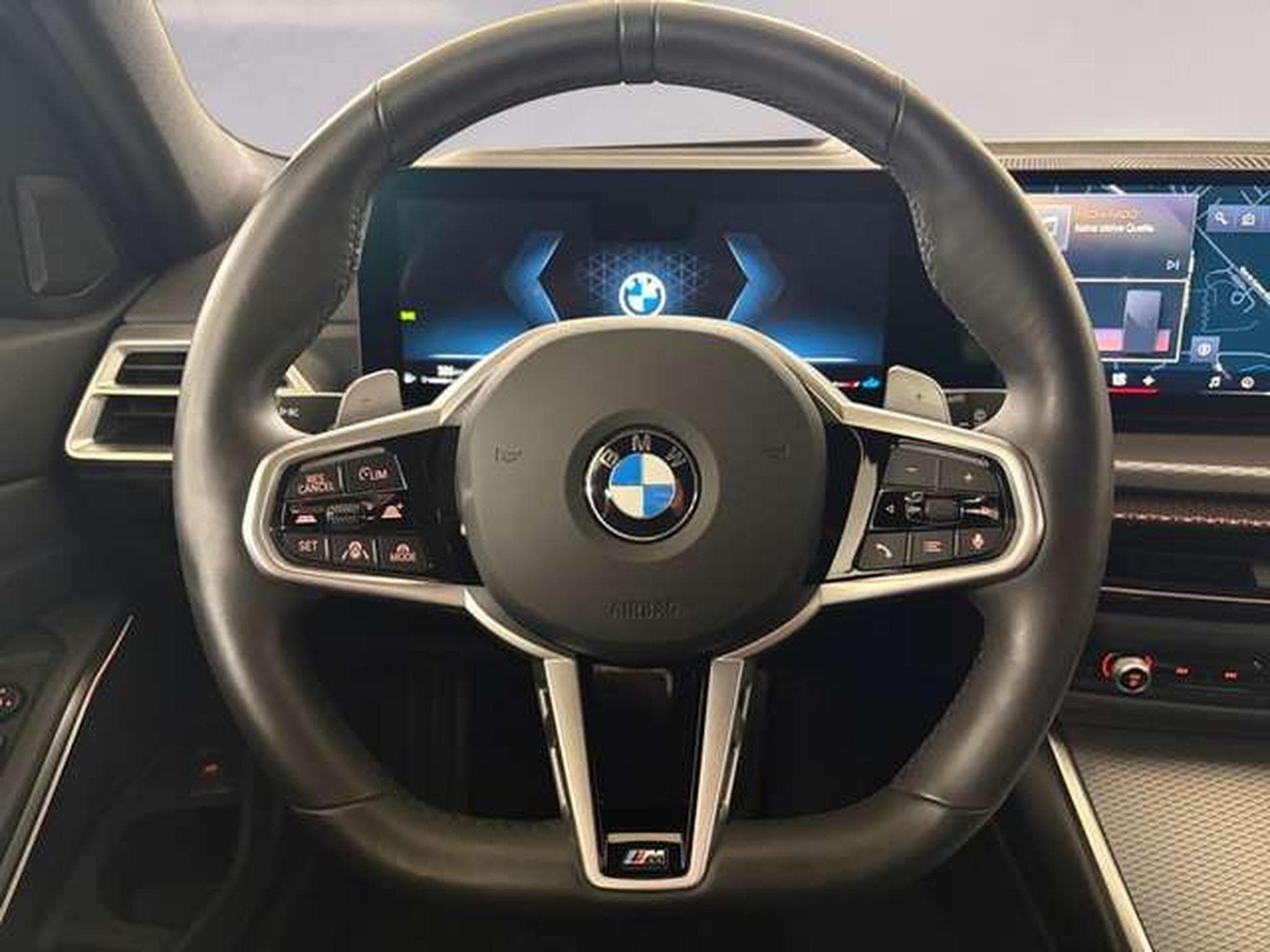 BMW 320 d xDrive Head-Up HiFi DAB LED (2025) - Photo 12