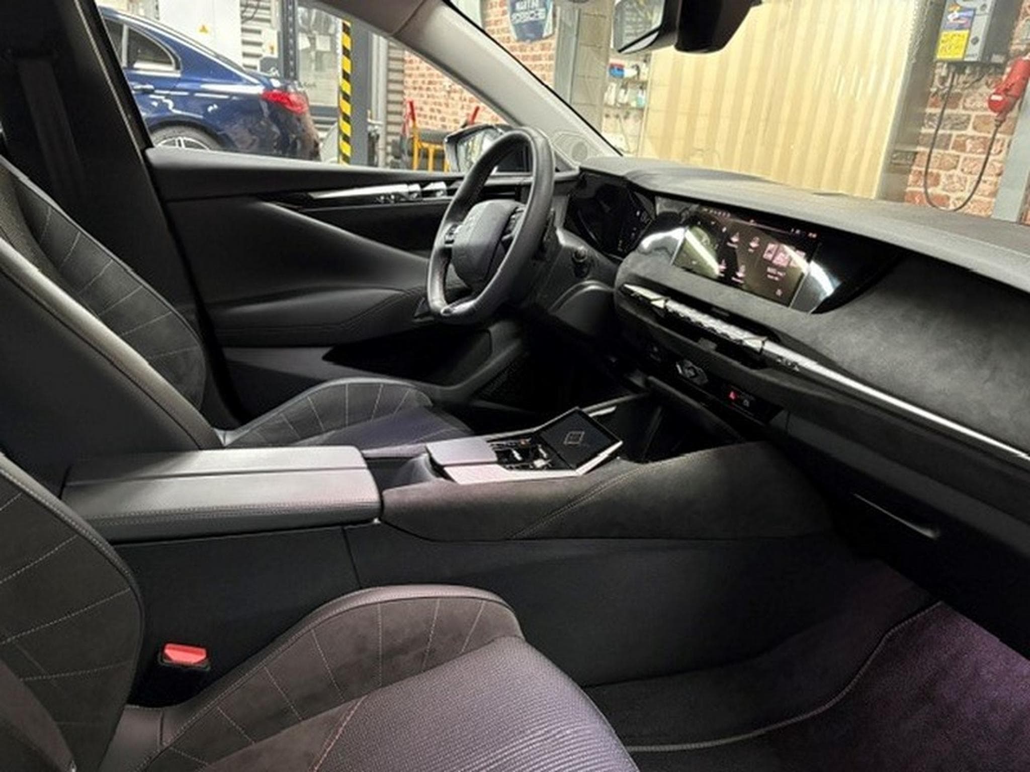 DS Automobiles DS4 DS4 1.5 HDi 131cv Auto DS PERFORMANCE-LINE (2022) - Foto 8
