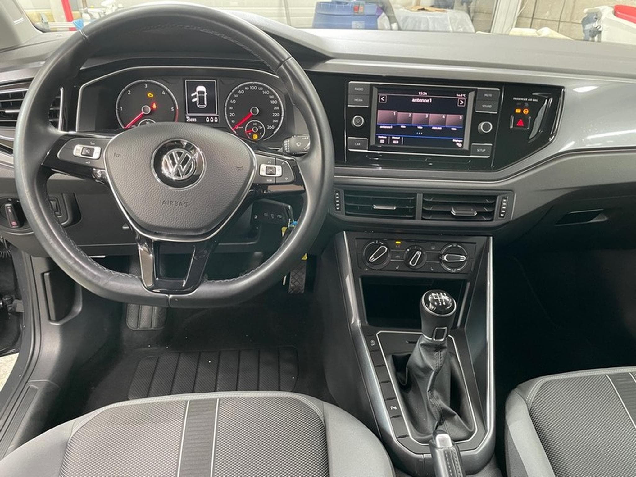 VW Polo Polo 1.6 TDi 95cv Highline (2019) - Foto 4