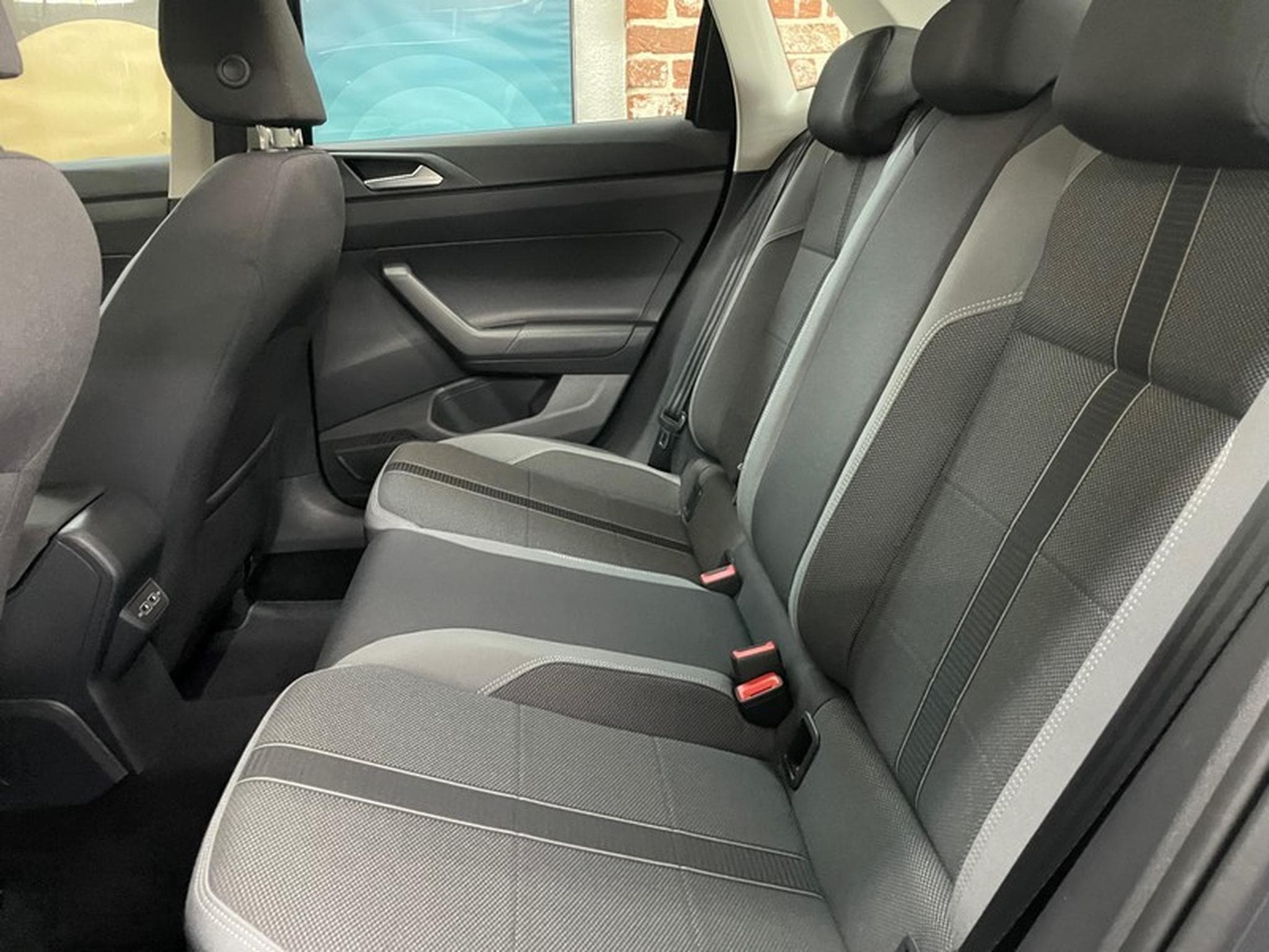 VW Polo Polo 1.6 TDi 95cv Highline (2019) - Foto 6