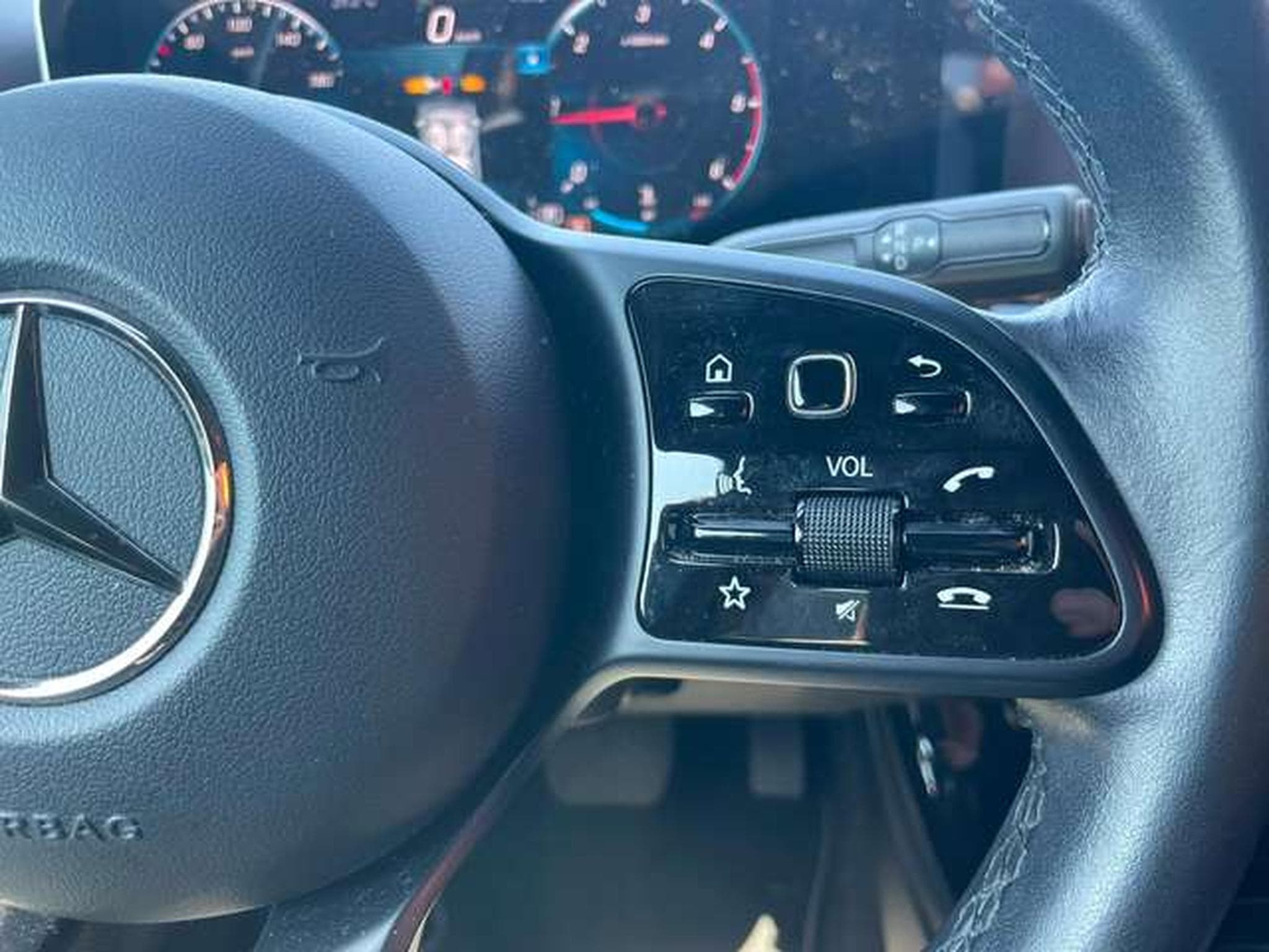 Mercedes A 180 A 180 d 7G-DCT GARANTIE JUSQU'A 36 MOIS (2018) - Foto 15