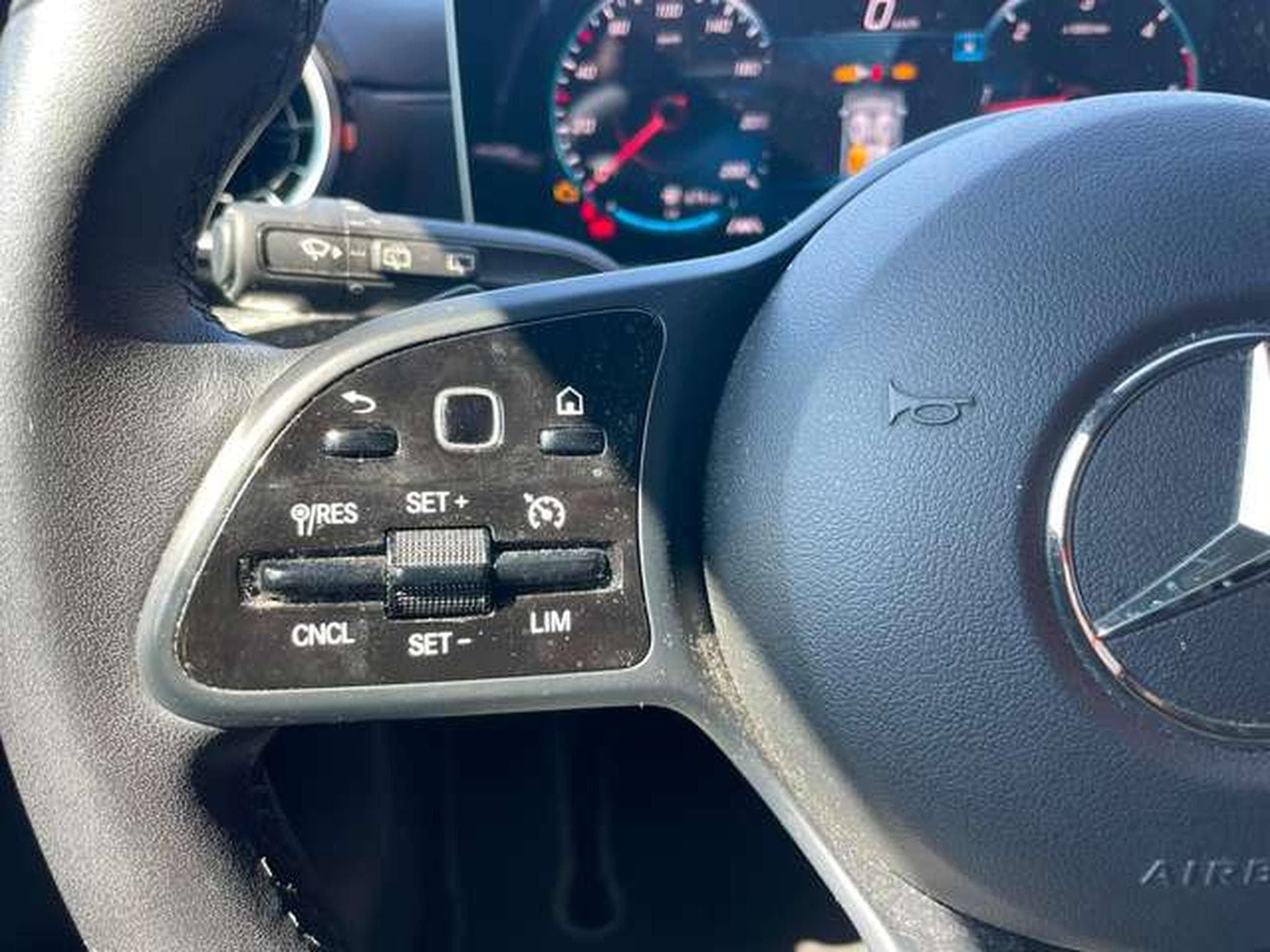 Mercedes A 180 A 180 d 7G-DCT GARANTIE JUSQU'A 36 MOIS (2018) - Foto 14
