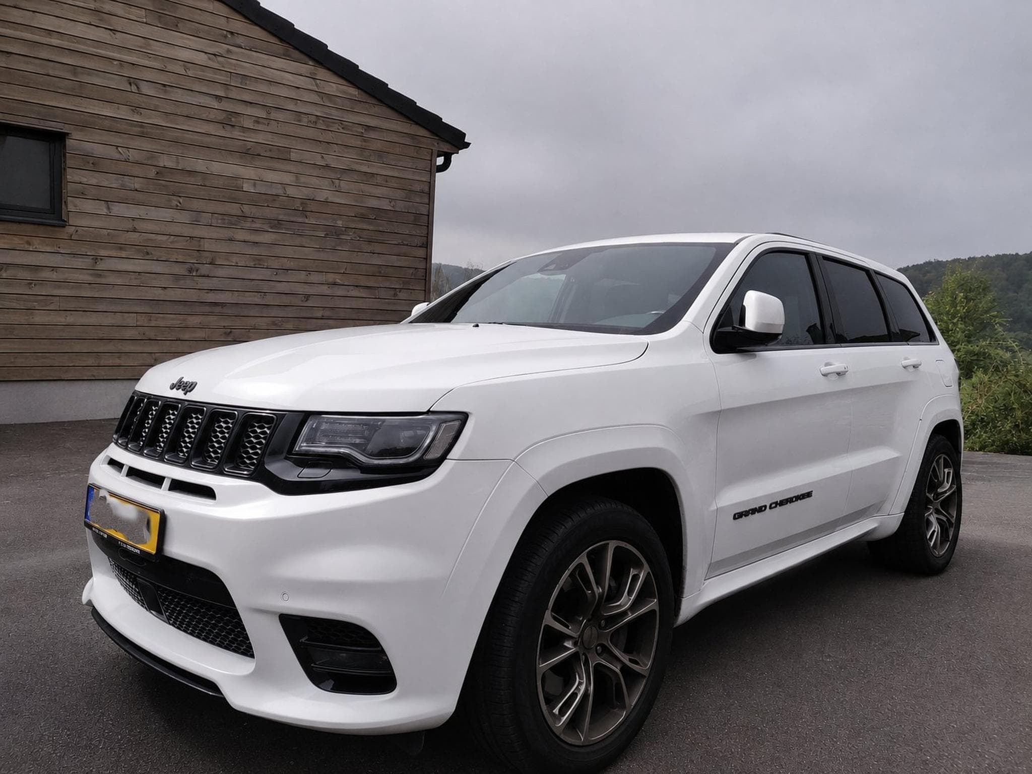 Jeep Grand Cherokee SRT 6.4 V8 HEMI (2019) - Foto 1