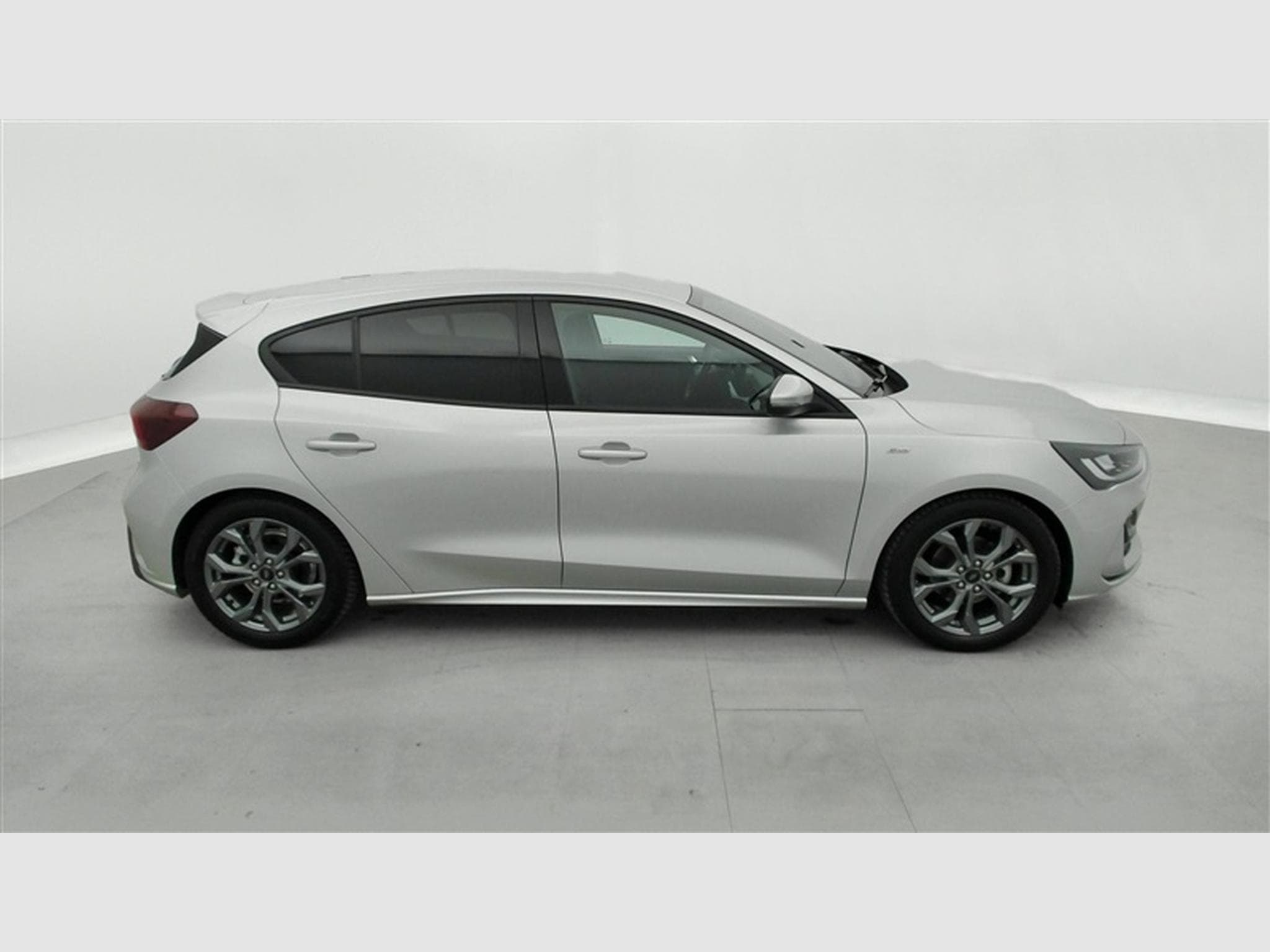 Ford Focus 1.5 EcoBlue 115cv PowerShift ST-Line NAVI / FULL LED / CAM (2025) - Foto 23