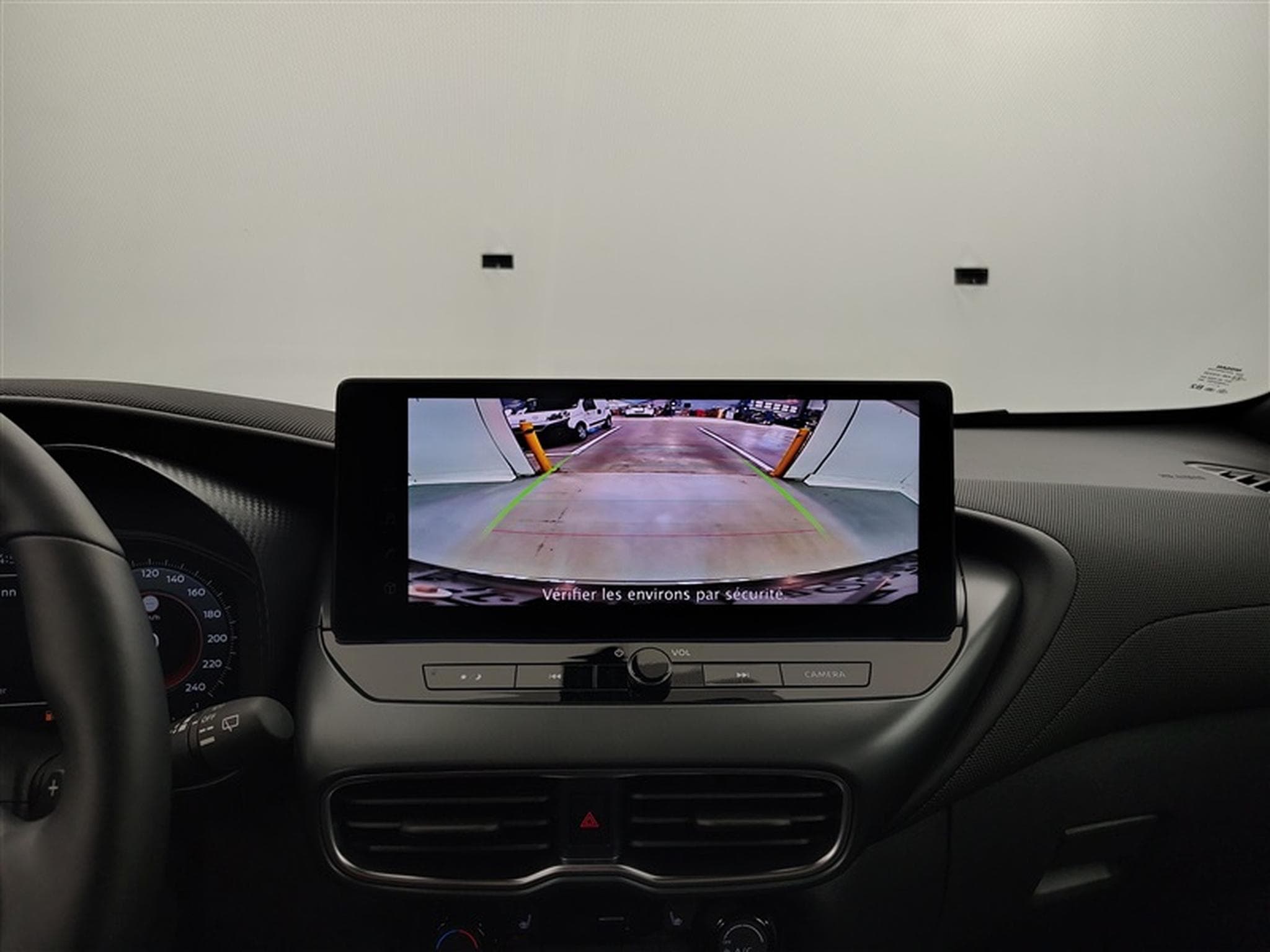 Nissan Juke 1.0 DIG-T 115cv DCT N-Connecta NAVI / CARPLAY / CAMERA (2026) - Foto 17