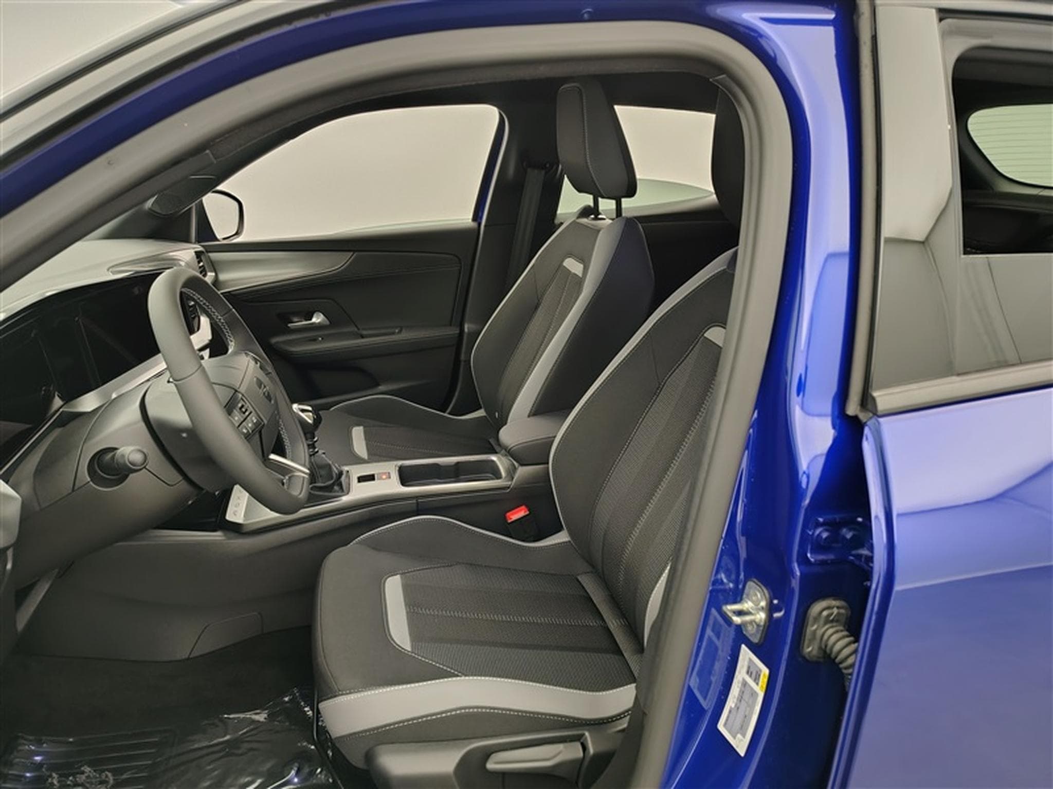 Opel Mokka 1.2 Turbo 130Cv GS CARPLAY / CAMERA / FULL LED / ALU (2026) - Photo 7