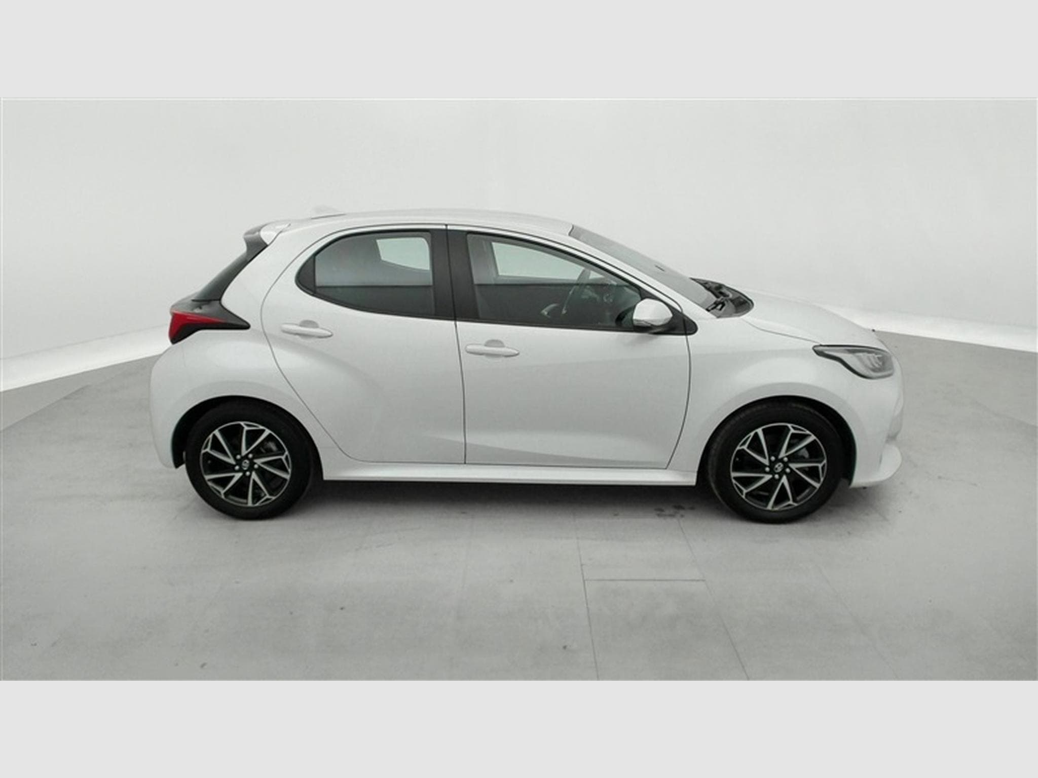Toyota Yaris 1.5i VVT-i Hybrid Y-conic E-CVT *NAVI/CAMERA/JA* (2022) - Photo 23