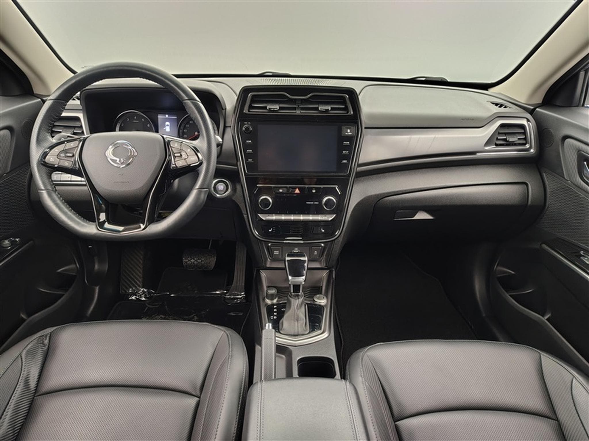 SsangYong Tivoli 1.5 T-GDI 163cv AUTOM. Quartz NAVI / CUIR / CAMERA / JA 18" (2022) - Foto 8
