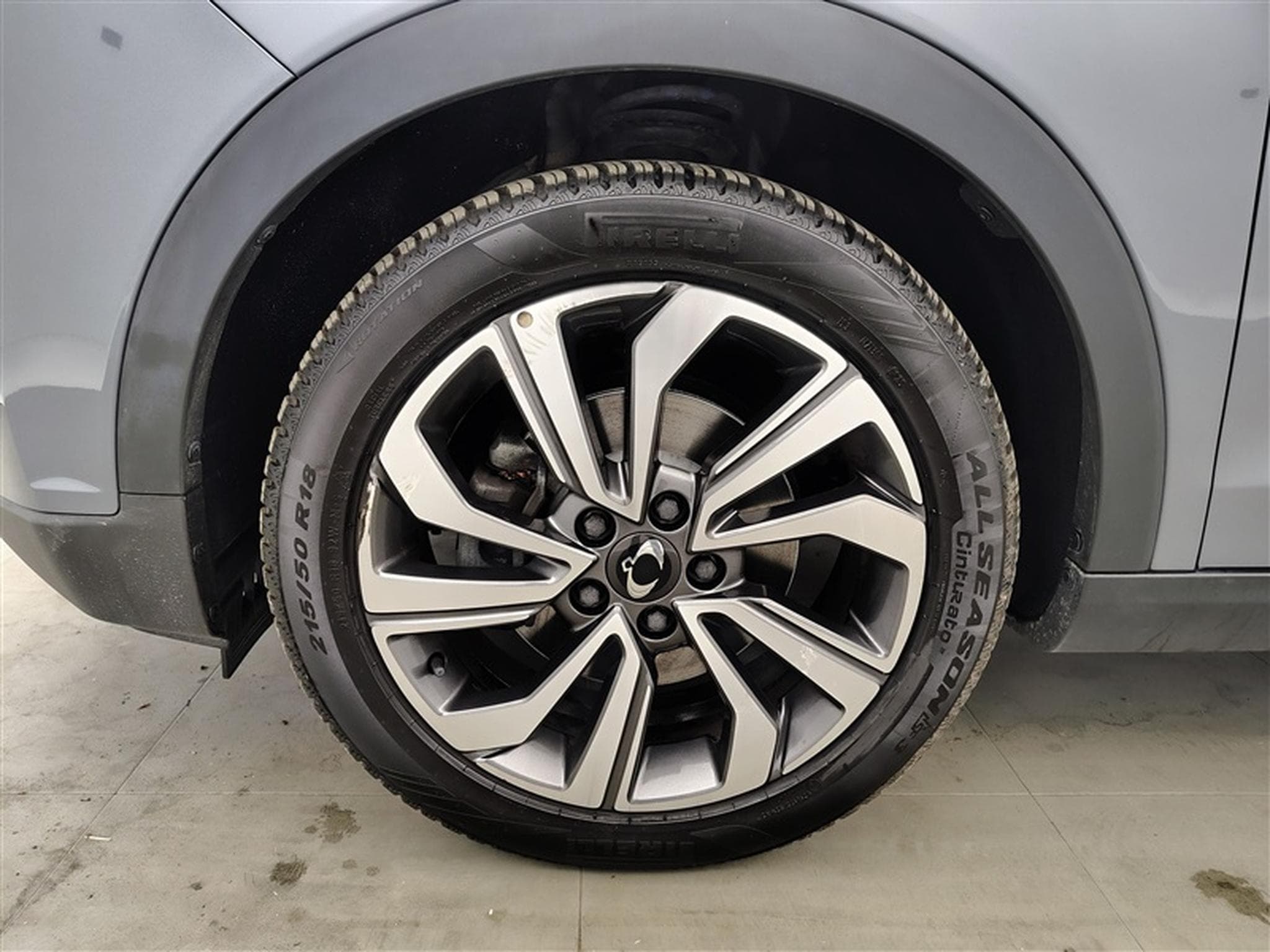 SsangYong Tivoli 1.5 T-GDI 163cv AUTOM. Quartz NAVI / CUIR / CAMERA / JA 18" (2022) - Foto 6
