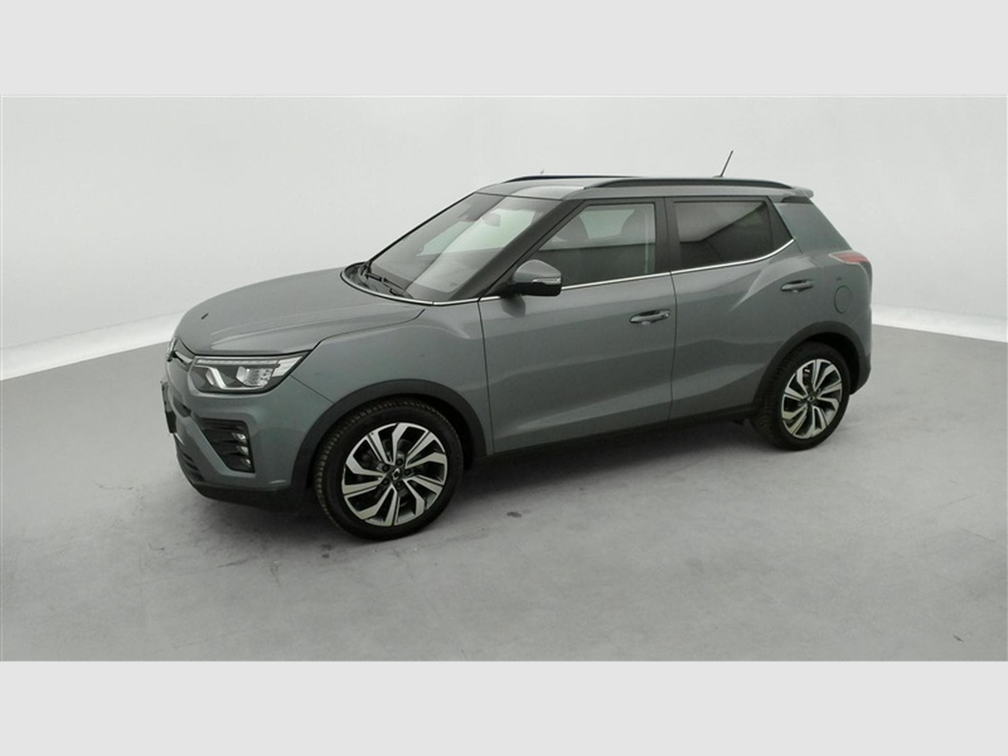SsangYong Tivoli 1.5 T-GDI 163cv AUTOM. Quartz NAVI / CUIR / CAMERA / JA 18" (2022) - Foto 22