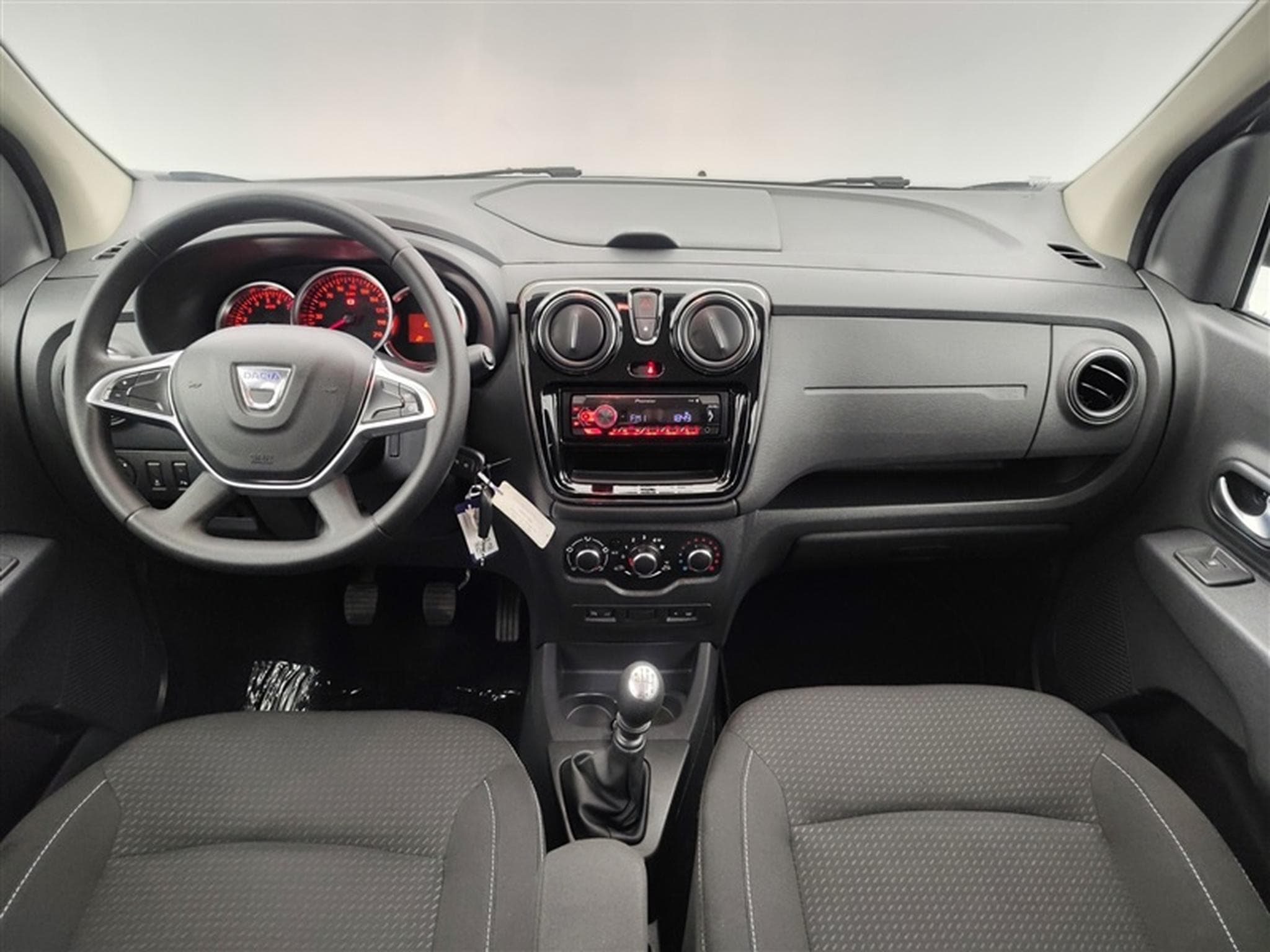 Dacia Lodgy 1.5 Blue dCi 115Cv 7PL CLIM / PDC (2021) - Foto 8