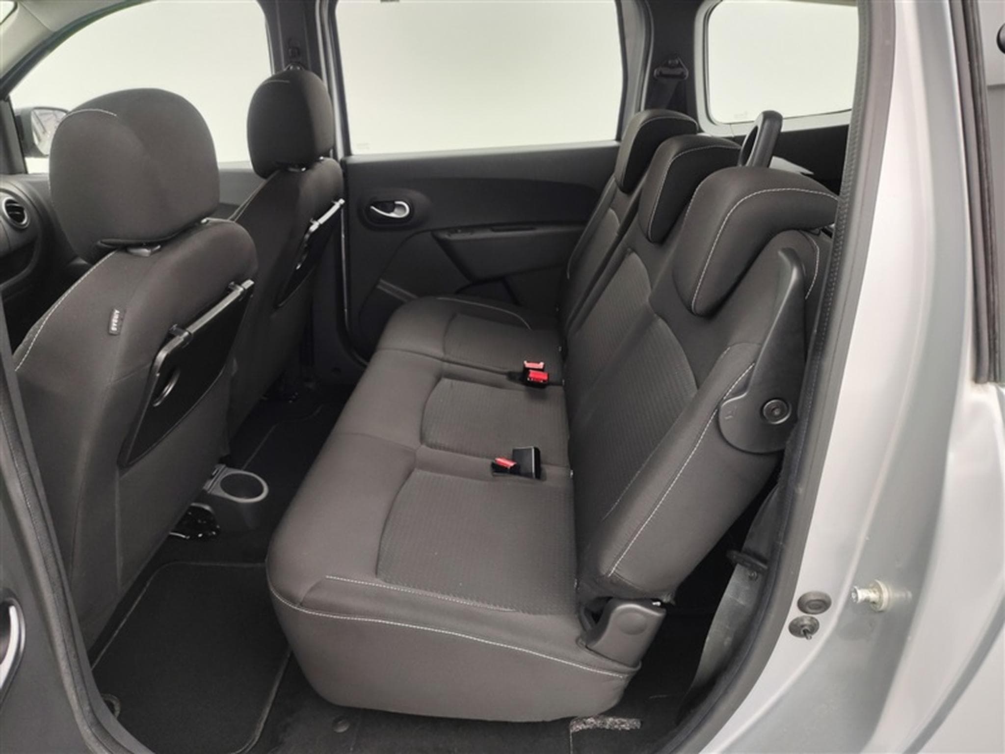 Dacia Lodgy 1.5 Blue dCi 115Cv 7PL CLIM / PDC (2021) - Foto 13
