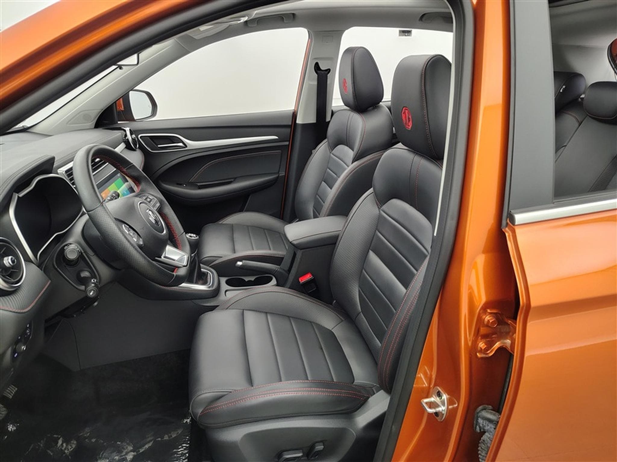 MG ZS 1.0 T-GDi Luxury (2023) - Foto 7