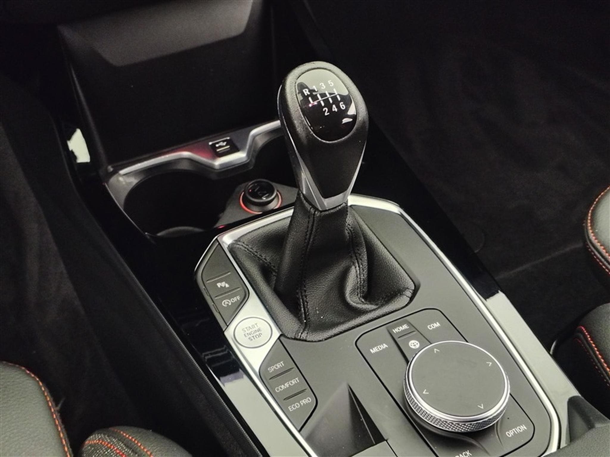 BMW 116 116i Sportline S-CUIR / FULL LED / PDC (2021) - Foto 12