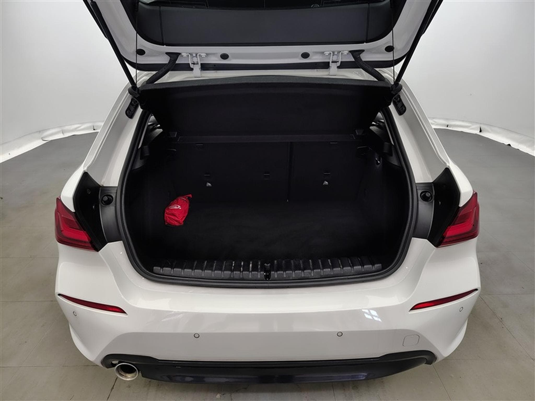 BMW 116 116i Sportline S-CUIR / FULL LED / PDC (2021) - Foto 14