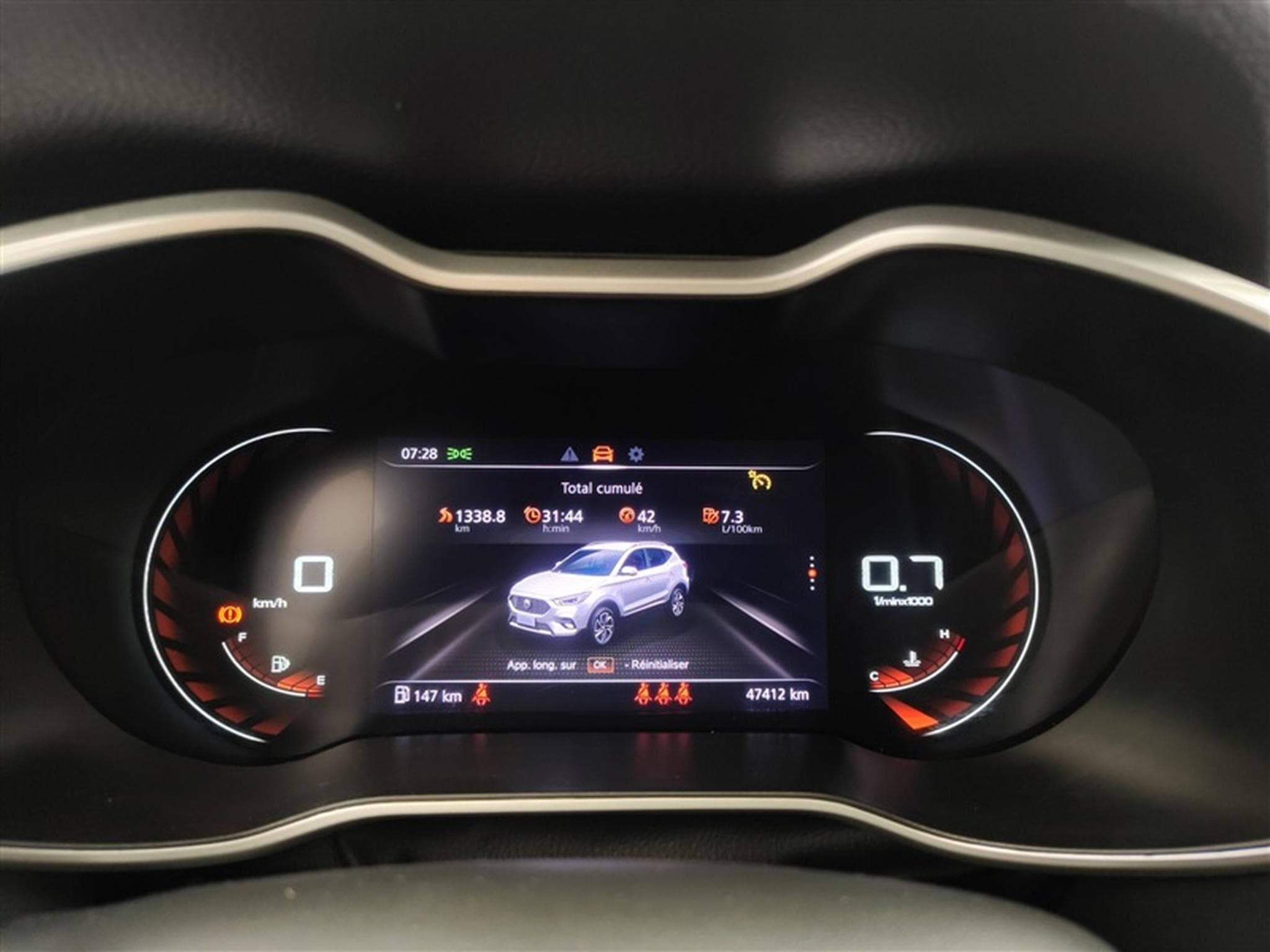 MG ZS 1.5 VTi 105cv Luxury CARPLAY / FULL LED / CUIR / CAMERA 360° (2024) - Foto 10