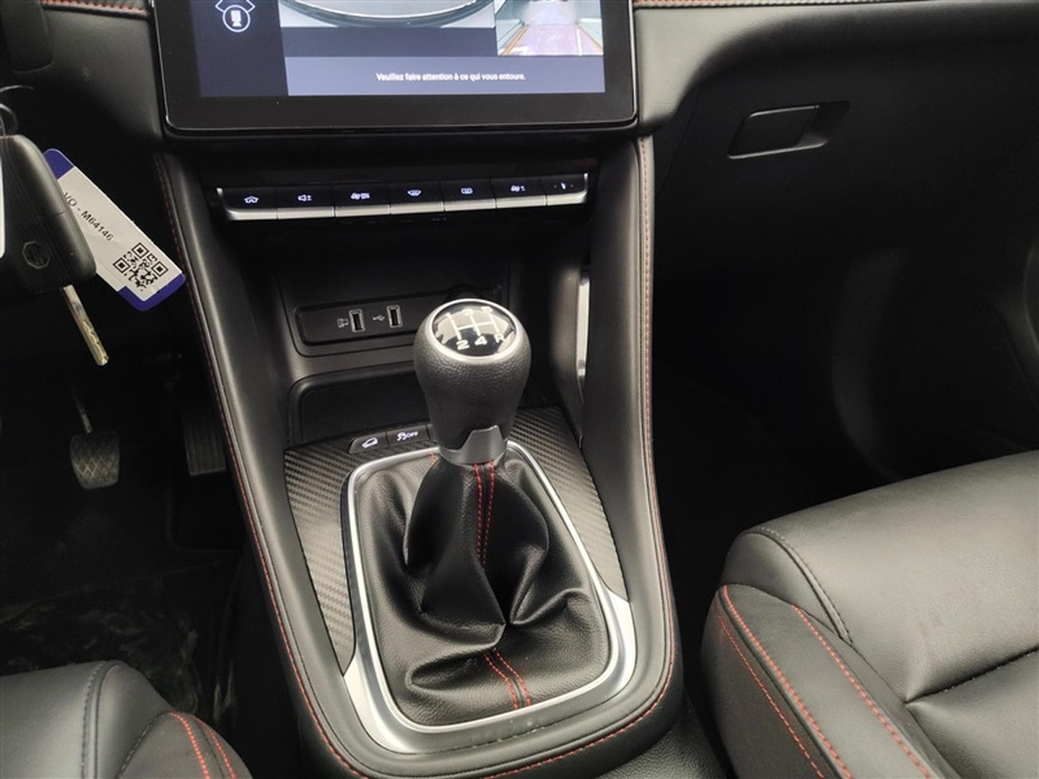 MG ZS 1.5 VTi 105cv Luxury CARPLAY / FULL LED / CUIR / CAMERA 360° (2024) - Foto 13