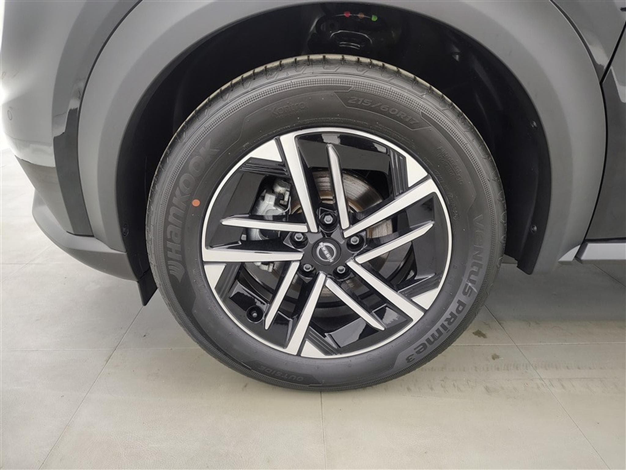 Nissan Juke 1.0 DIG-T 115cv DCT N-Connecta NAVI / CARPLAY / CAMERA (2026) - Foto 6