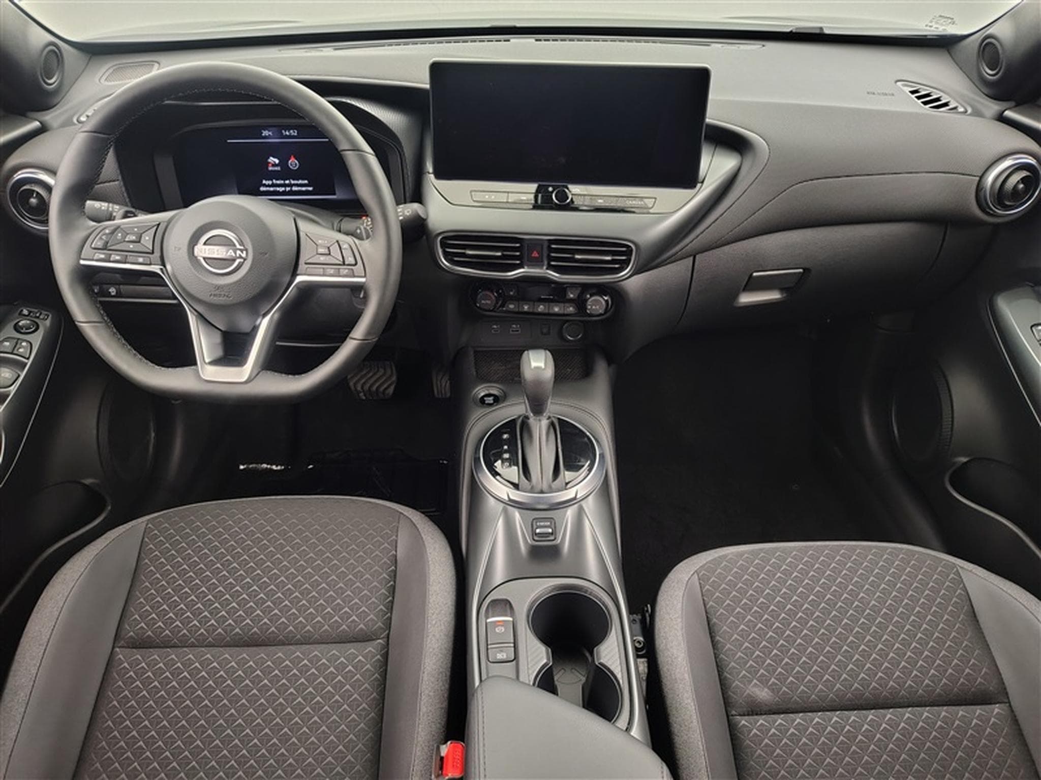 Nissan Juke 1.0 DIG-T 115cv DCT N-Connecta NAVI / CARPLAY / CAMERA (2026) - Foto 8