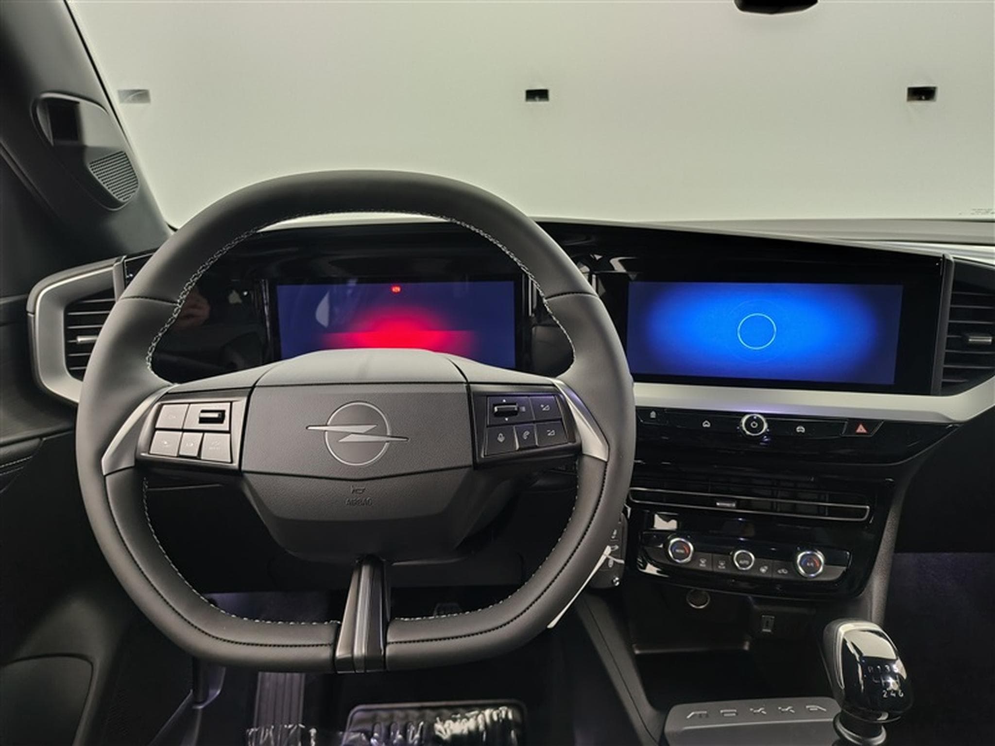 Opel Mokka 1.2 Turbo 130Cv GS CARPLAY / CAMERA / FULL LED / ALU (2026) - Foto 9