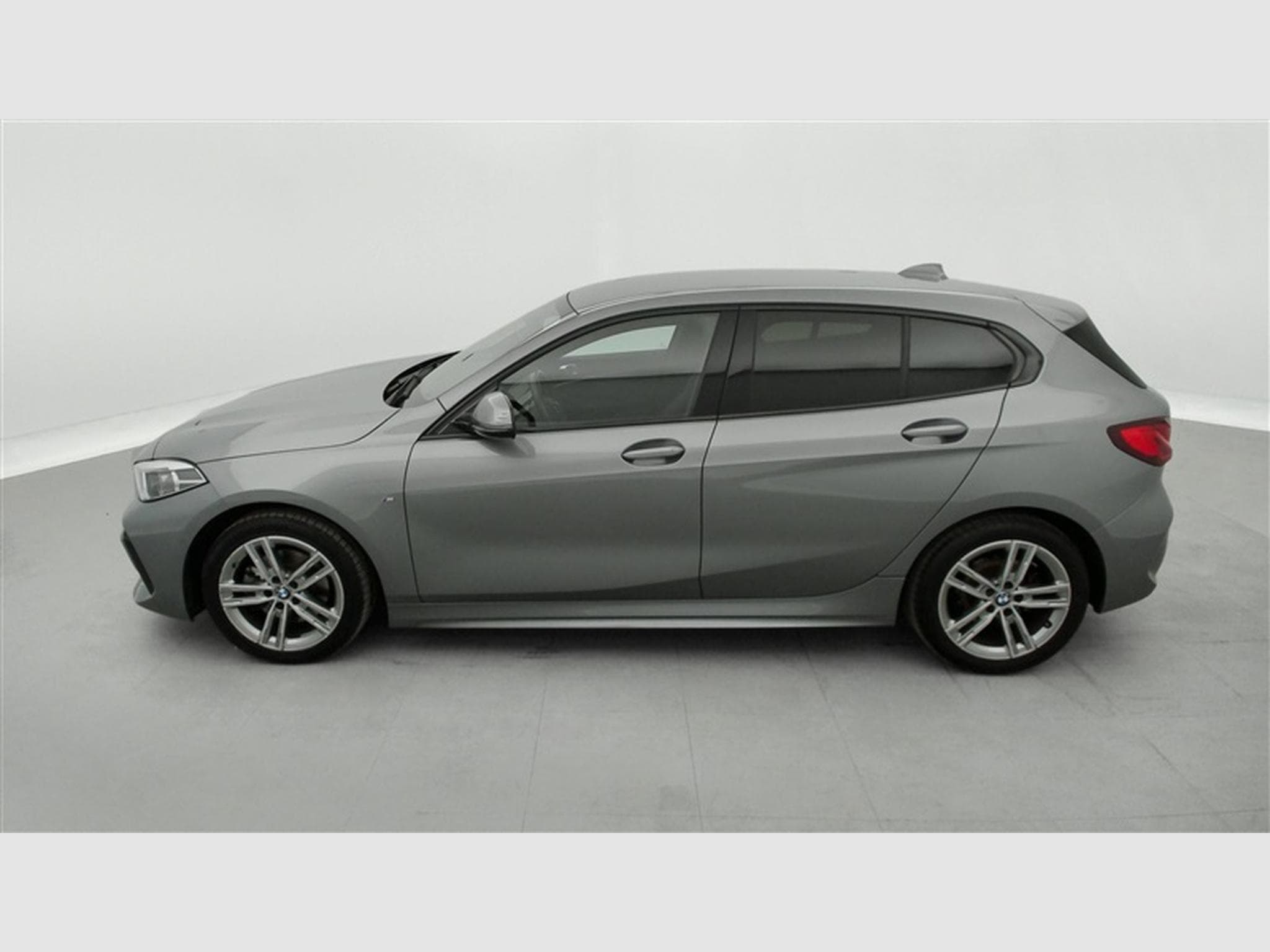 BMW 116 116iA Pack M NAVI / FULL LED / CUIR PARTIEL / CAMERA / JA 17 (2024) - Foto 3