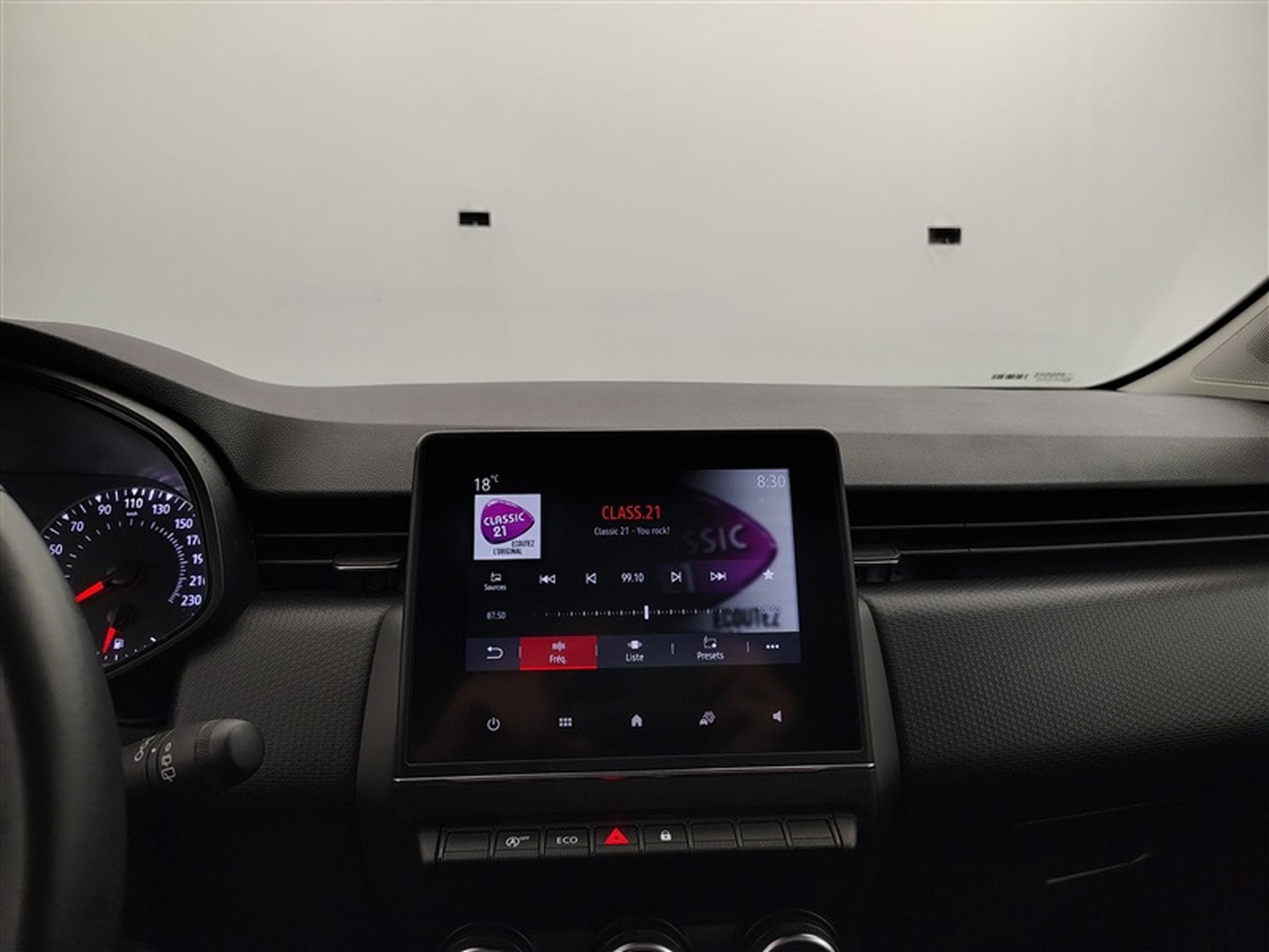 Renault Clio 1.0 TCe 90cv Evolution CARPLAY / FULL LED (2023) - Foto 11