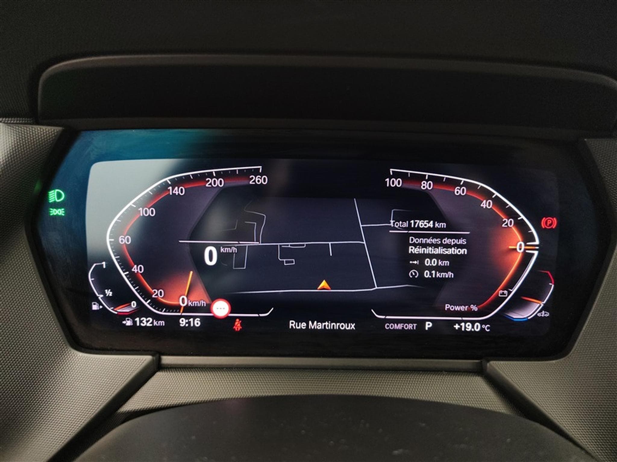 BMW 116 116iA Pack M NAVI / FULL LED / CUIR PARTIEL / CAMERA / JA 17 (2024) - Foto 10