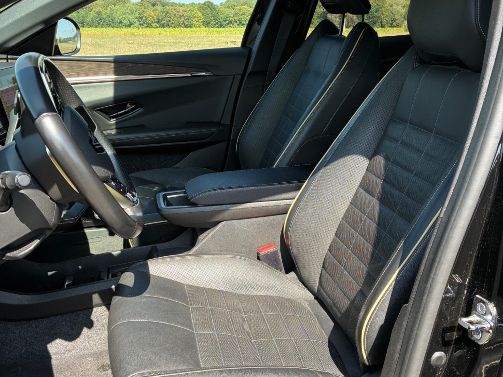 Renault Megane E-TECH EV60 iconic (2022) - Photo 4