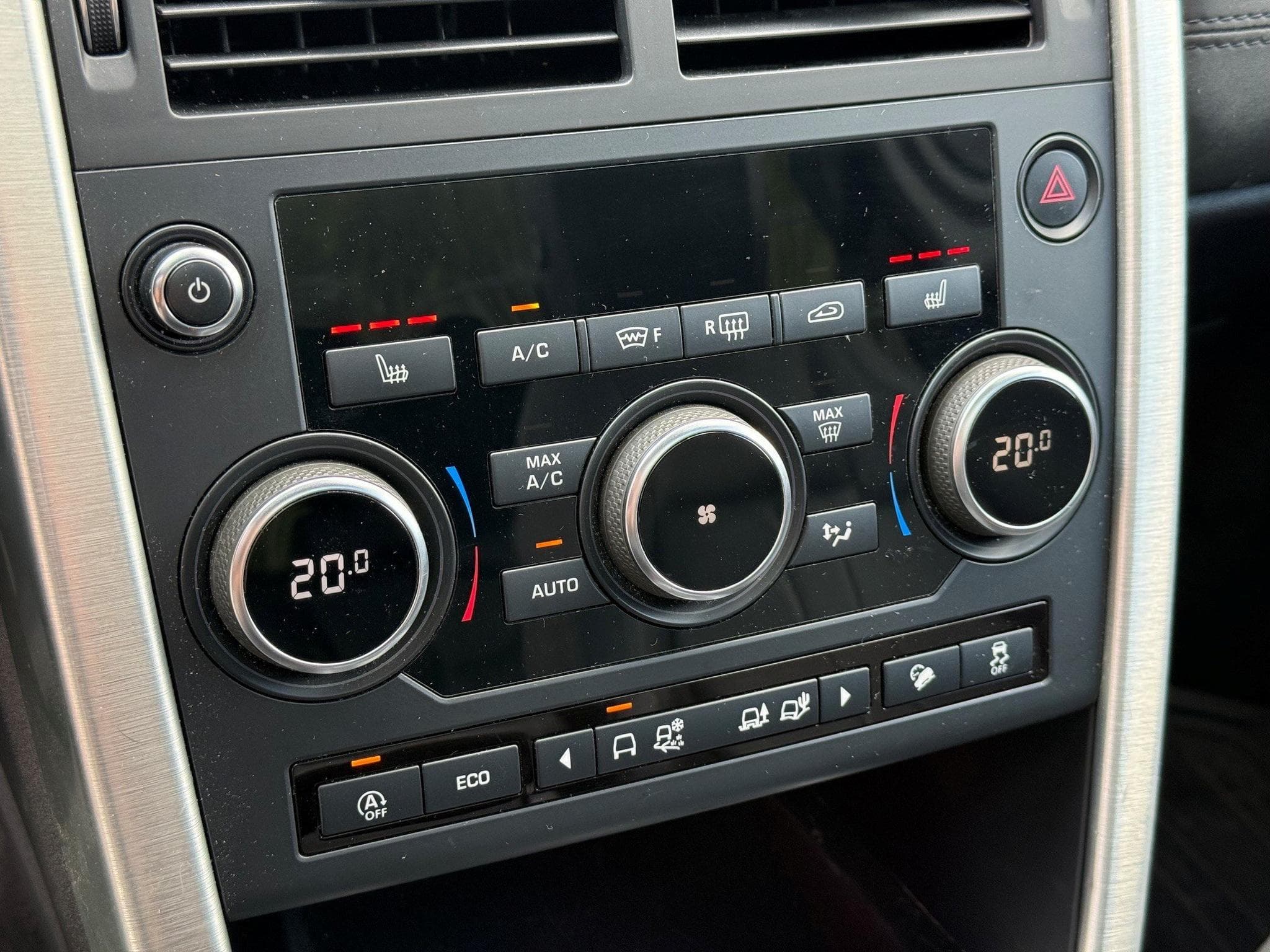 Land-Rover Discovery Sport HSE 2.0 SD4 *Full LR Service* (2018) - Photo 8